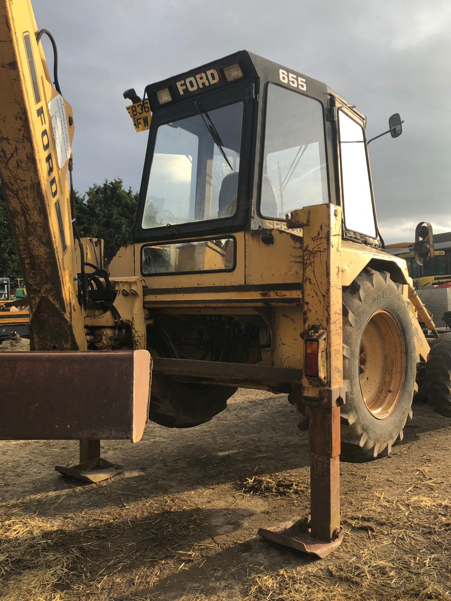 FORD 655 SPECIAL 4WD BACKHOE LOADER DIGGER 4 IN 1 BUCKET EXTRA DIG, STARTS, RUNS & LIFTS *PLUS VAT* - Image 6 of 14