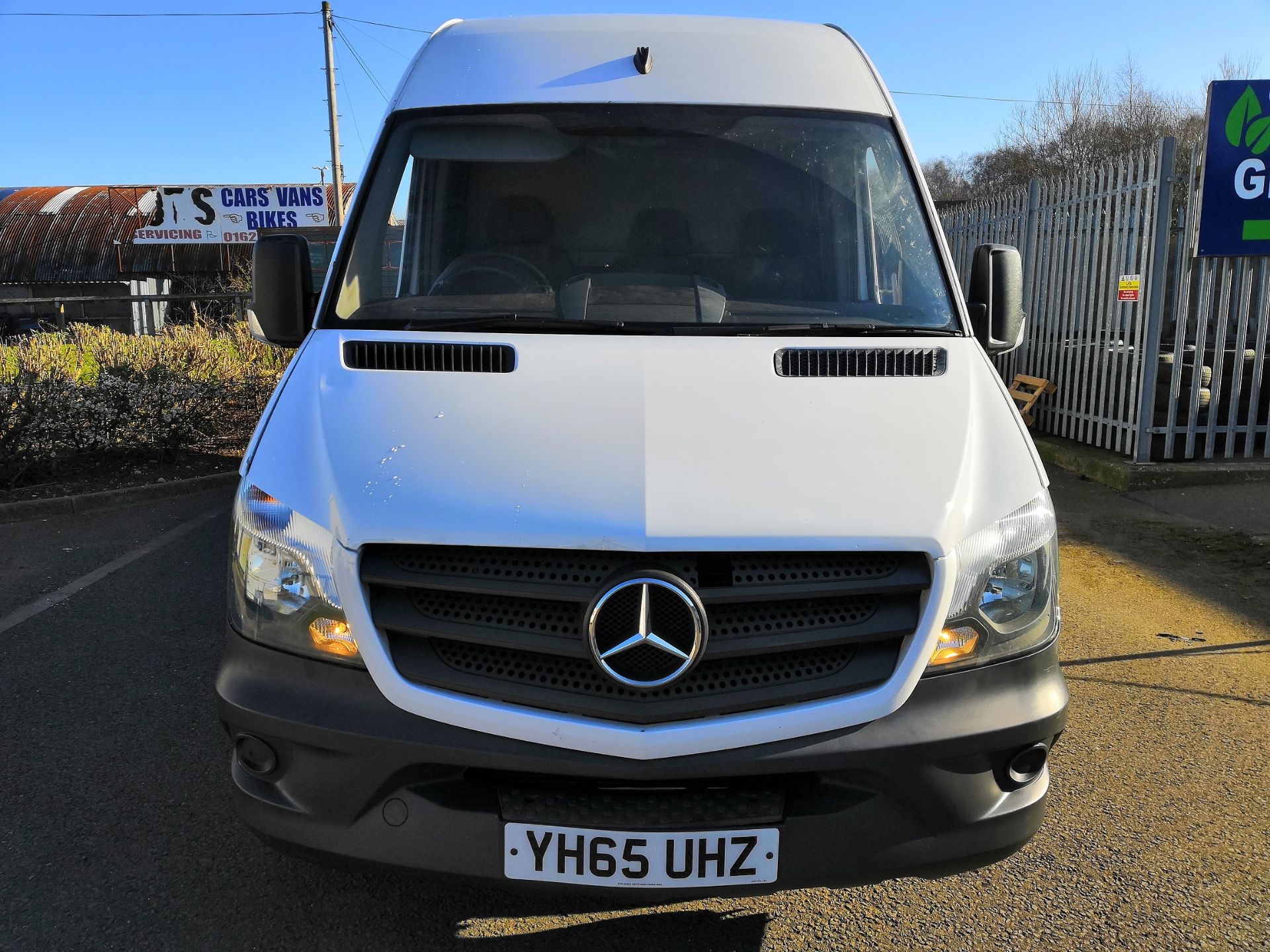 2015/65 REG MERCEDES-BENZ SPRINTER 313 CDI 2.2 DIESEL PANEL VAN, SHOWING 1 FORMER KEEPER *NO VAT* - Image 2 of 16