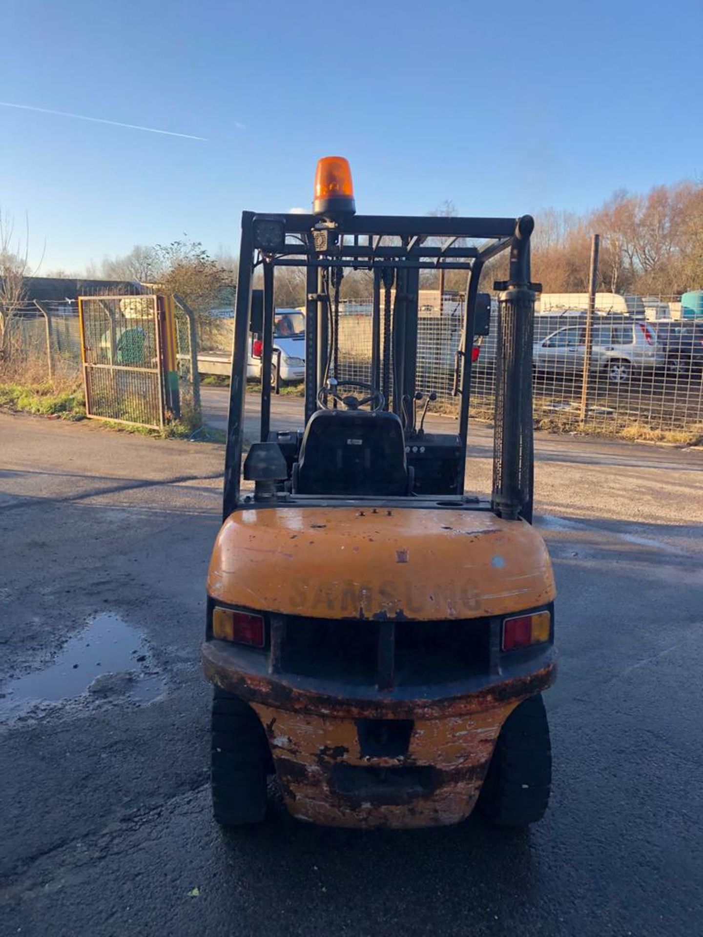 1996 SAMSUNG SF25D 2.5 TON DIESEL FORKLIFT DUPLEX MAST, SIDE SHIFT, STARTS, RUNS AND LIFTS *NO VAT* - Image 4 of 7