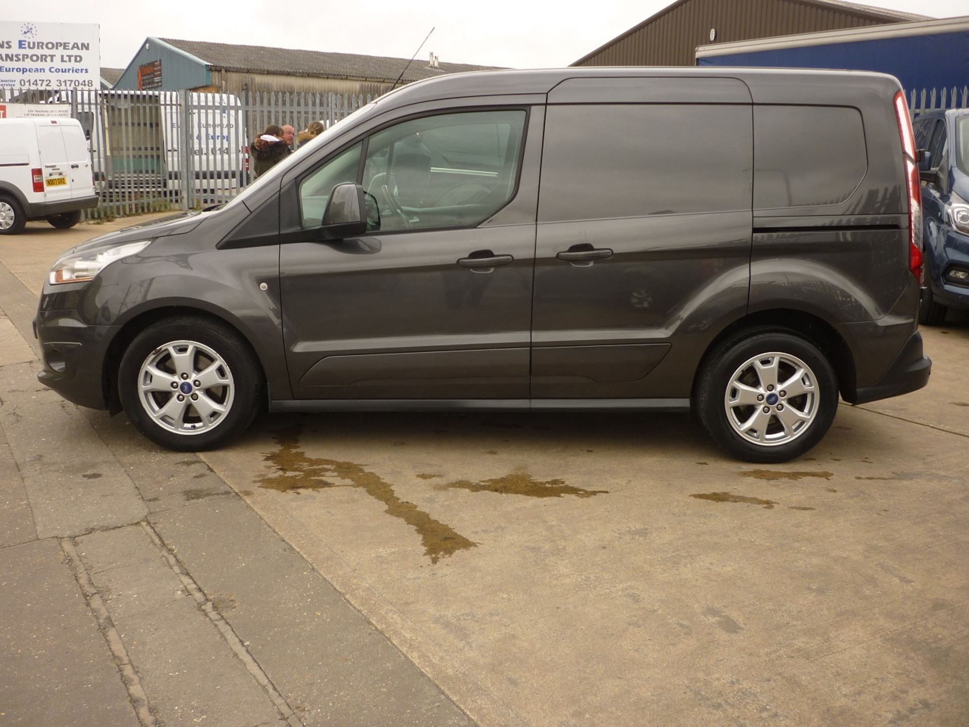 2015/65 REG FORD TRANSIT CONNECT 200 LIMITED 1.6 DIESEL GREY PANEL VAN, SHOWING 1 FORMER KEEPER - Image 3 of 8