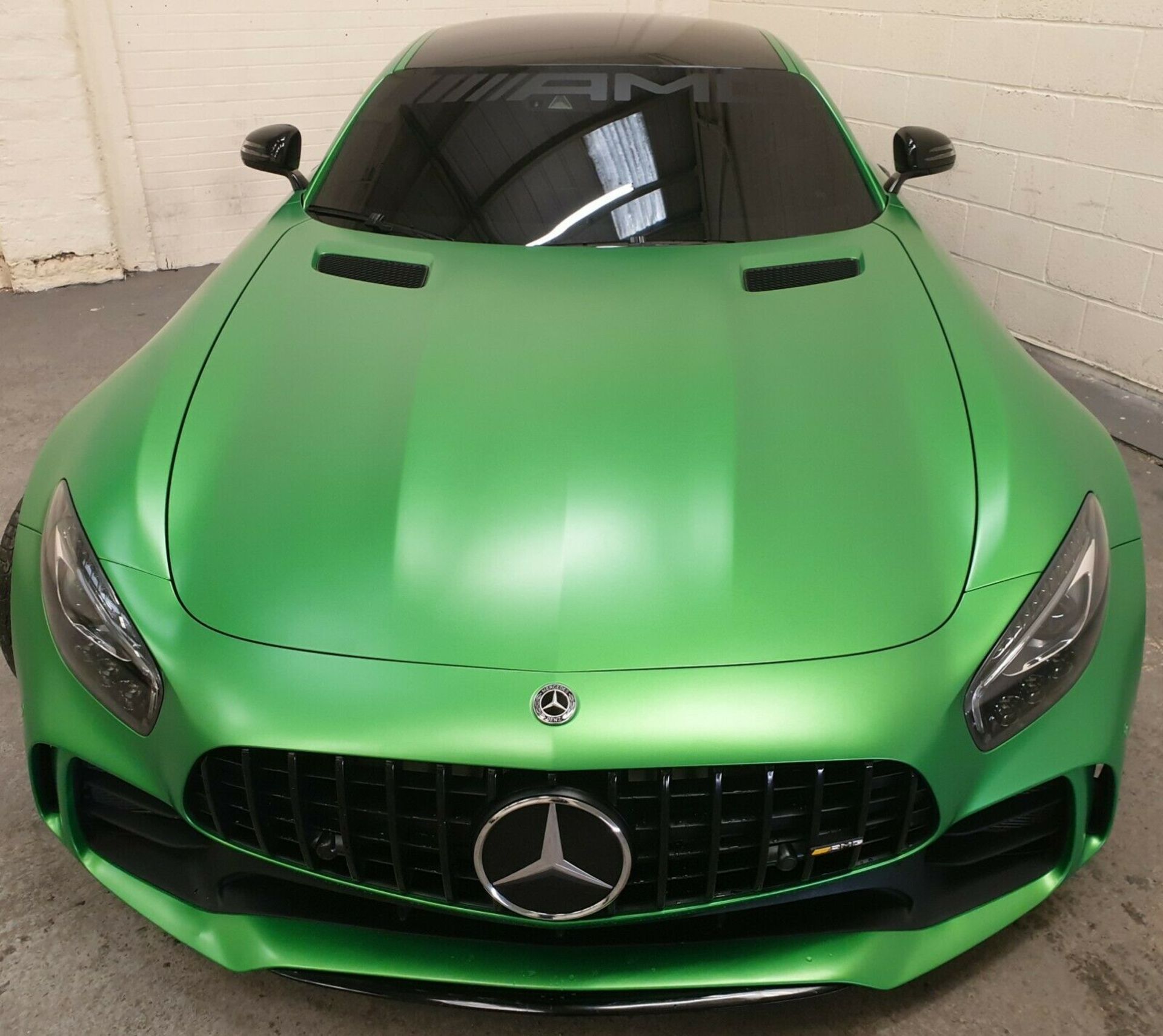 2018 MERCEDES-BENZ GT AMG GT-R PREMIUM AUTOMATIC CARBON GREEN (LEFT HAND DRIVE) *NO VAT* - Image 2 of 11