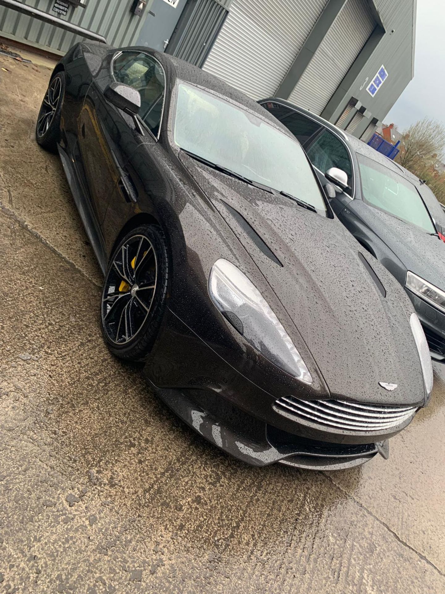 2014 ASTON MARTIN VANQUISH CARBON EDITION - FULLY UK REGISTERED - FULL SERVICE HISTORY *NO VAT*