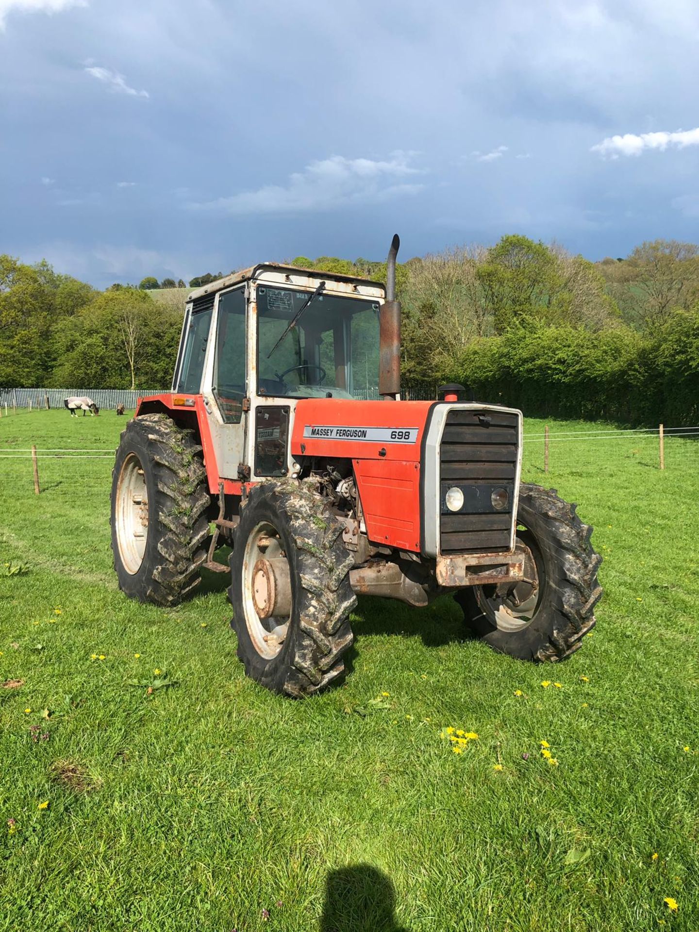 MASSEY FERGUSON 698 4X4 TRACTOR, RUNS AND WORKS *PLUS VAT*