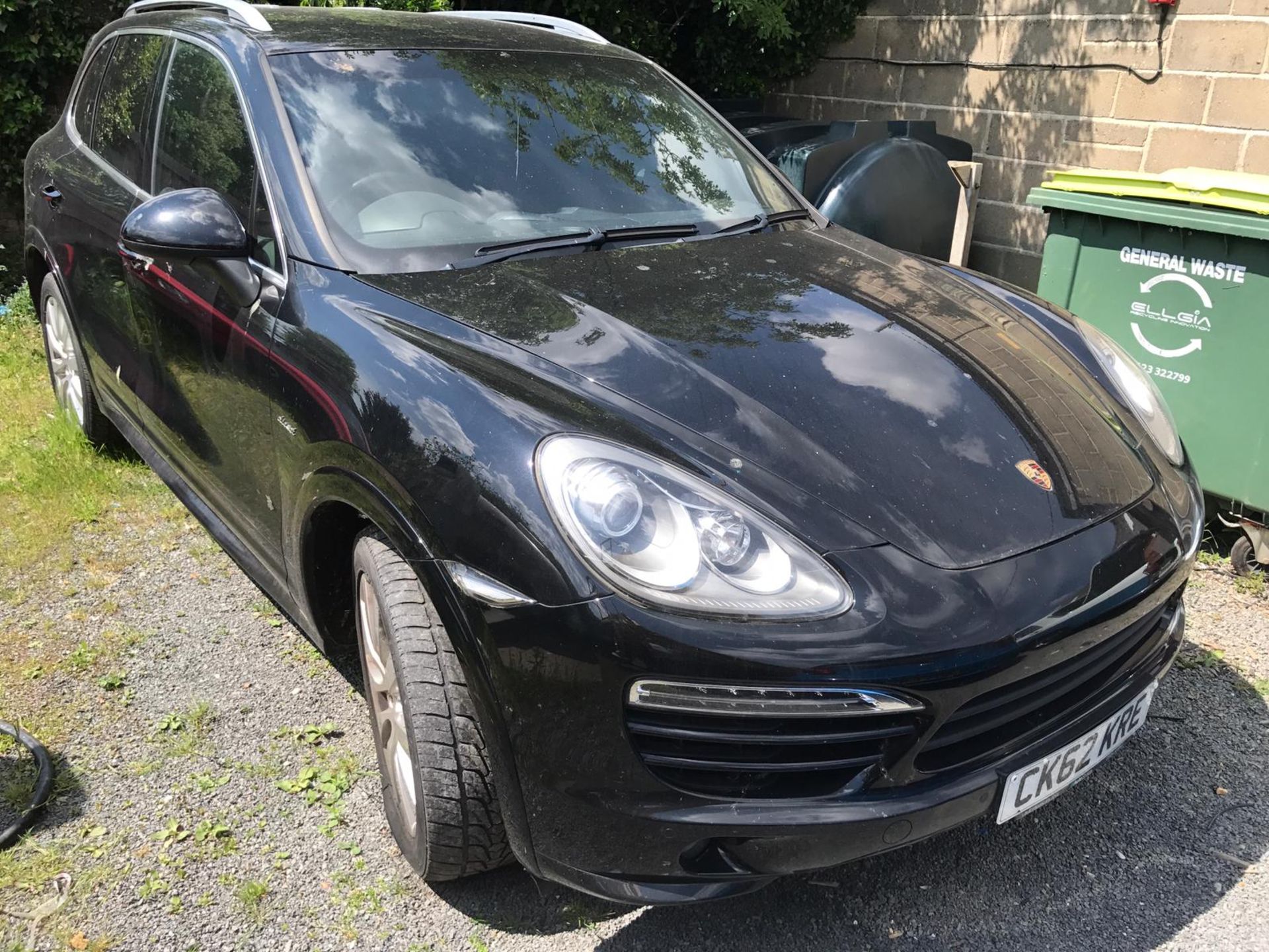 2012/62 REG PORSCHE CAYENNE V6 DIESEL TIPTRONIC 3.0 DIESEL, SHOWING 1 FORMER KEEPER *NO VAT* - Image 2 of 18