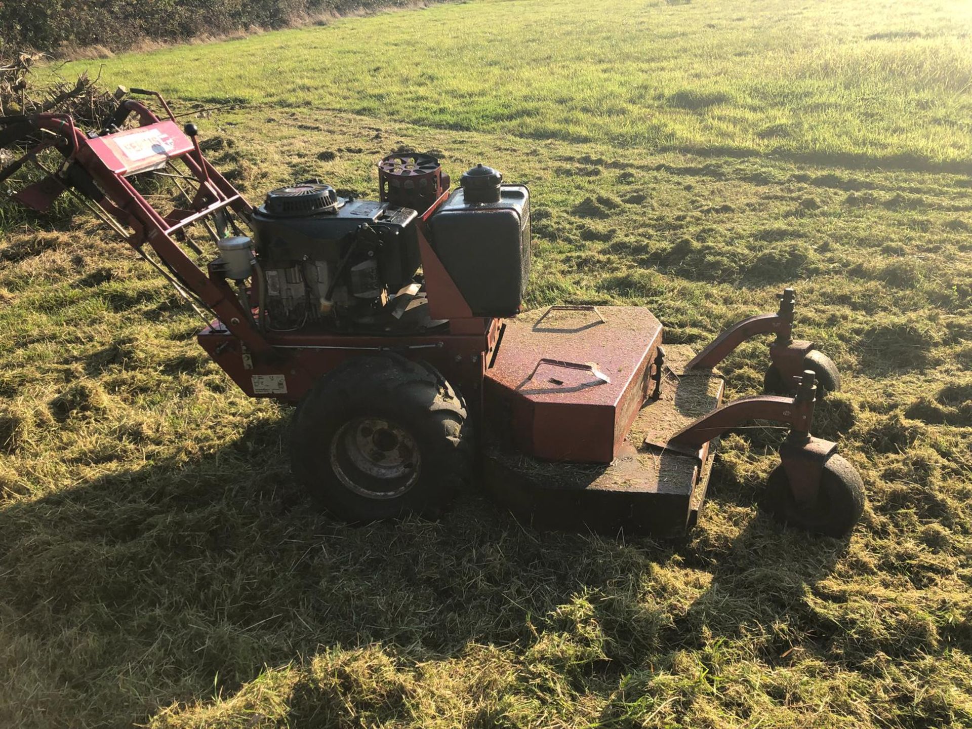 2005 FERRIS HW36 PROFESSIONAL KAWASAKI ENGINE 36" CUT WALK BEHIND HEAVY DUTY COMMERCIAL MOWER - Bild 2 aus 19