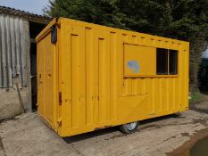 SITE STATION LYNTON, GTW 1900KG, 14' LONG, C/W DRYING ROOM, SEATING & TABLE, TOILET & HAND BASIN