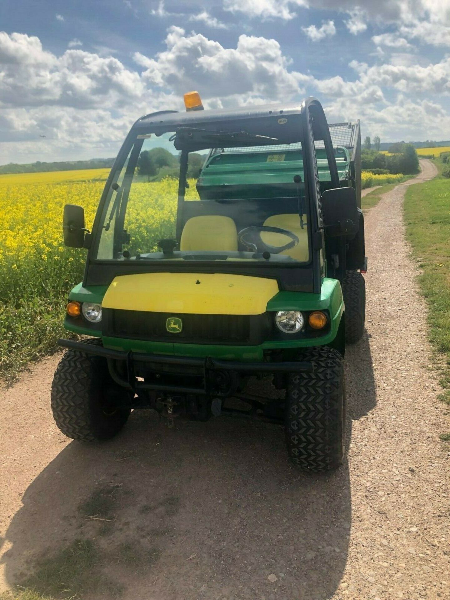 JOHN DEERE GATOR HPX UTILITY VEHICLE, 4x4, ELECTRIC TIPPING REAR BODY, 2102 HOURS, DIESEL *PLUS VAT* - Image 6 of 10