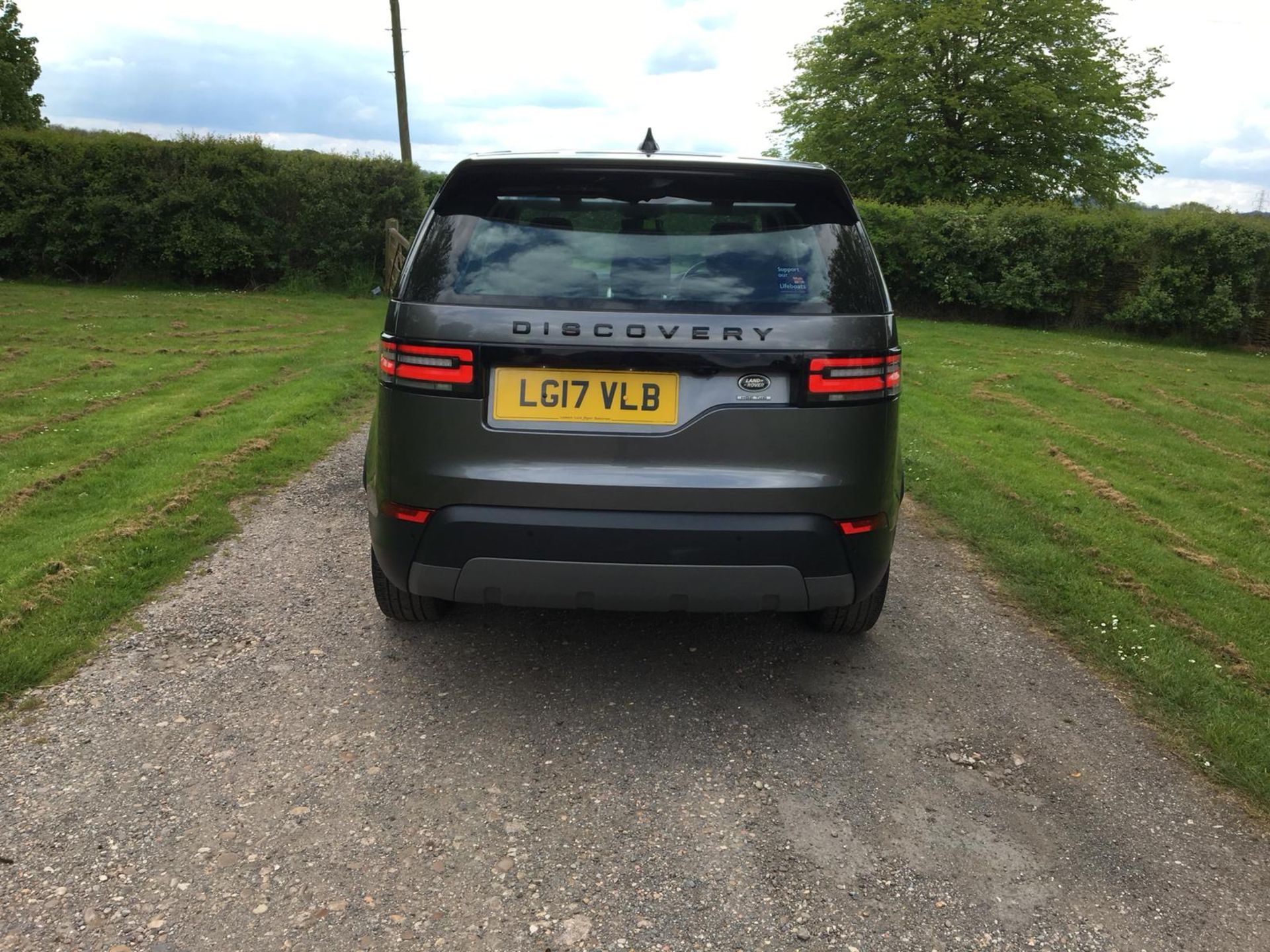 2017/17 REG LAND ROVER DISCOVERY HSE TD6 AUTO 3.0 DIESEL GREY, SHOWING 0 FORMER KEEPERS *NO VAT* - Image 20 of 23