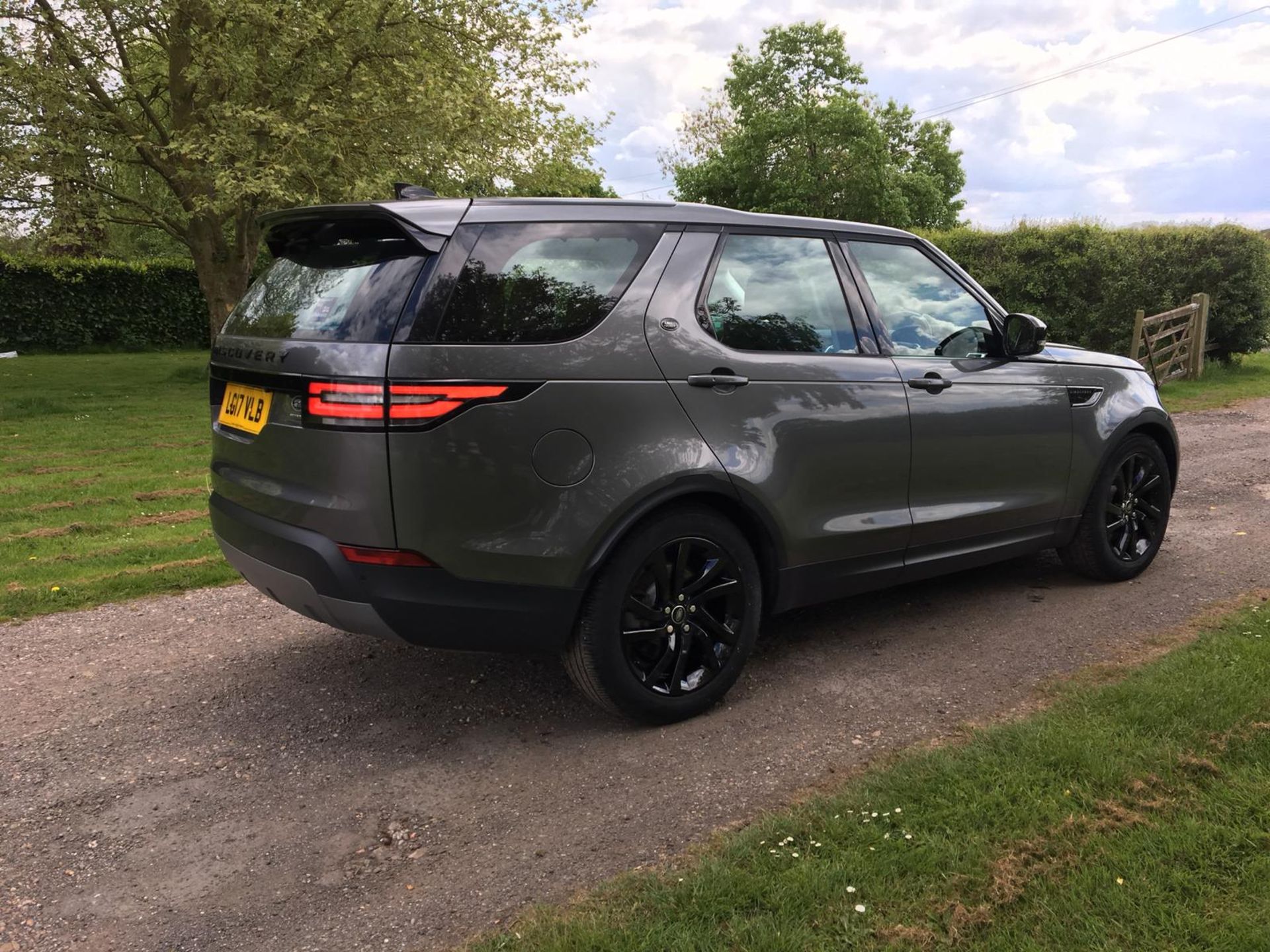 2017/17 REG LAND ROVER DISCOVERY HSE TD6 AUTO 3.0 DIESEL GREY, SHOWING 0 FORMER KEEPERS *NO VAT* - Image 21 of 23