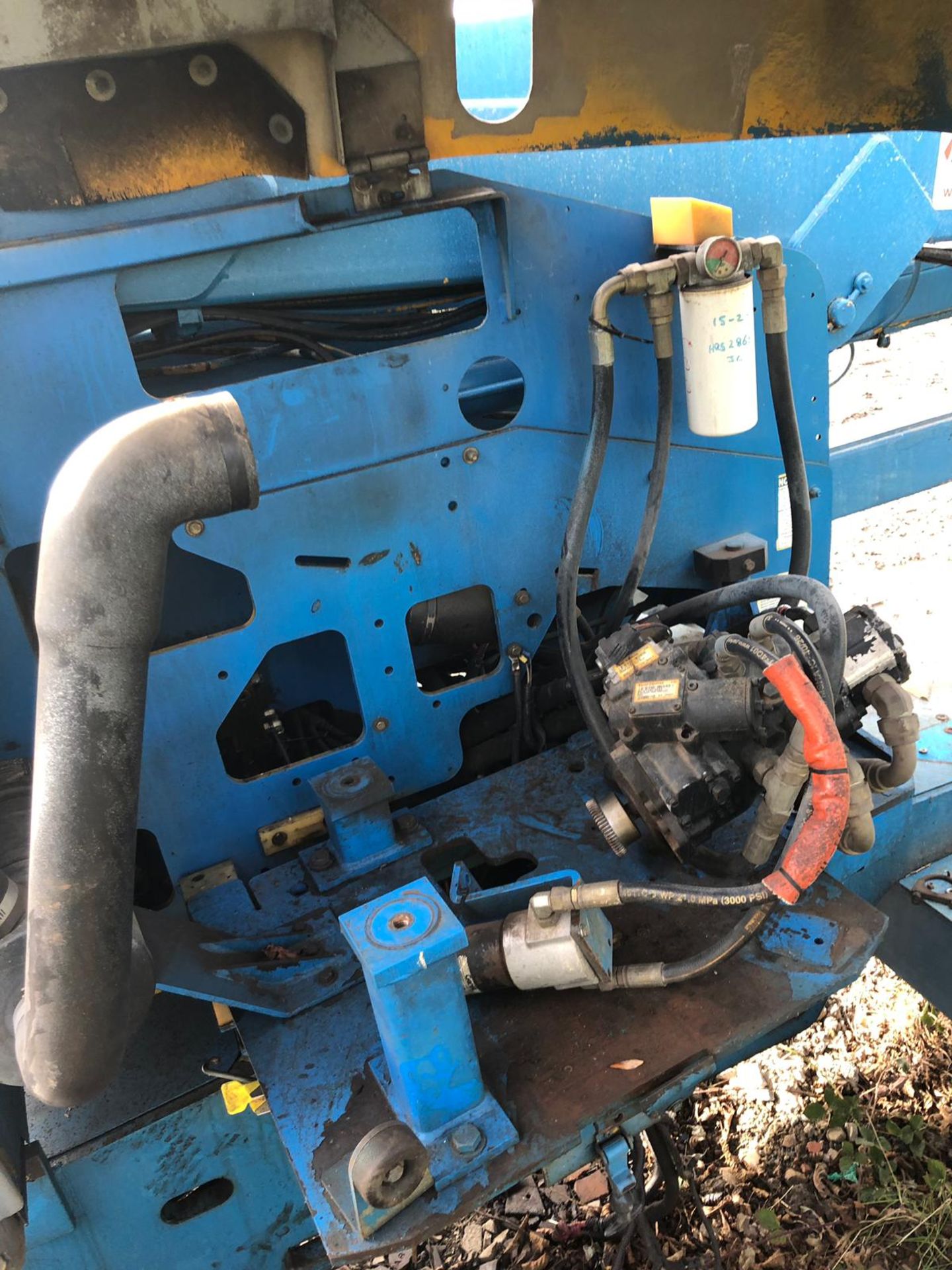 TWO 2 X GENIE BOOM LIFTS MODEL Z45 - 25J 4X4, YEAR 2001 SELLING AS SPARES / REPAIRS *PLUS VAT* - Bild 6 aus 8