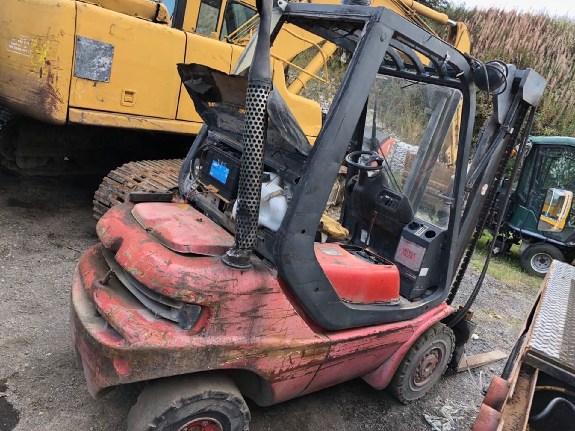 LANSING H25D FORKLIFT, SHOWING 9325 HOURS (UNVERIFIED), RUNS, DRIVES AND LIFTS *PLUS VAT* - Bild 6 aus 9