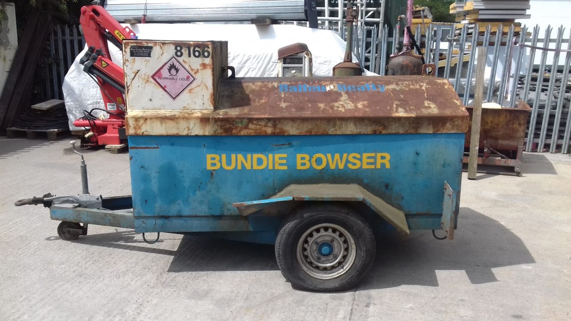 SINGLE AXLE DIESEL BUNDIE BOWSER *NO VAT* - Image 2 of 5