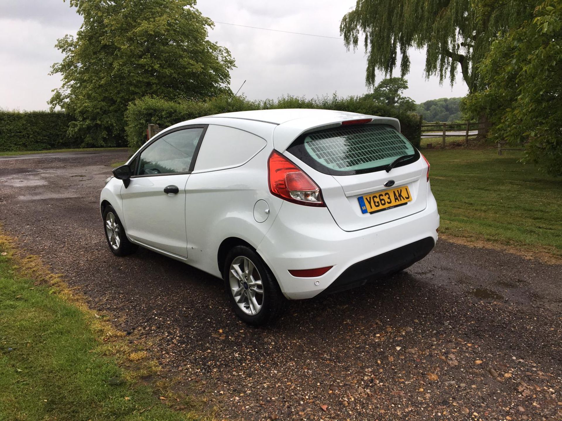 2013/63 REG FORD FIESTA ECONETIC TECH TDCI 1.6 DIESEL CAR / VAN, SHOWING 0 FORMER KEEPERS *PLUS VAT* - Image 6 of 15