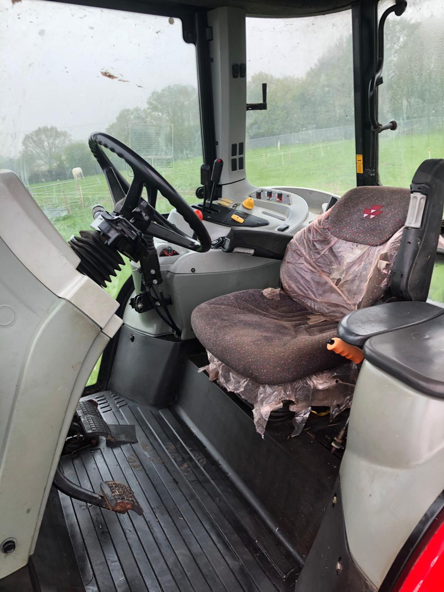 MASSEY FERGUSON 5460 TRACTOR 95 HP ENGINE, YEAR 2008, RUNS AND WORKS *PLUS VAT* - Image 6 of 10