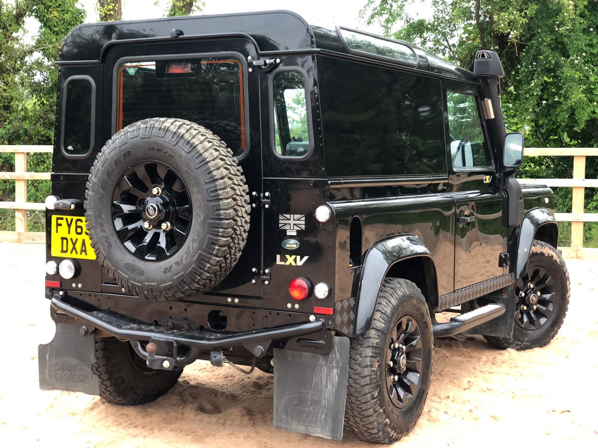 2013/63 REG LAND ROVER DEFENDER 90 LXV 65TH ANNIVERSARY EDITION HARD TOP - 21,000 MILES *NO VAT* - Image 7 of 23