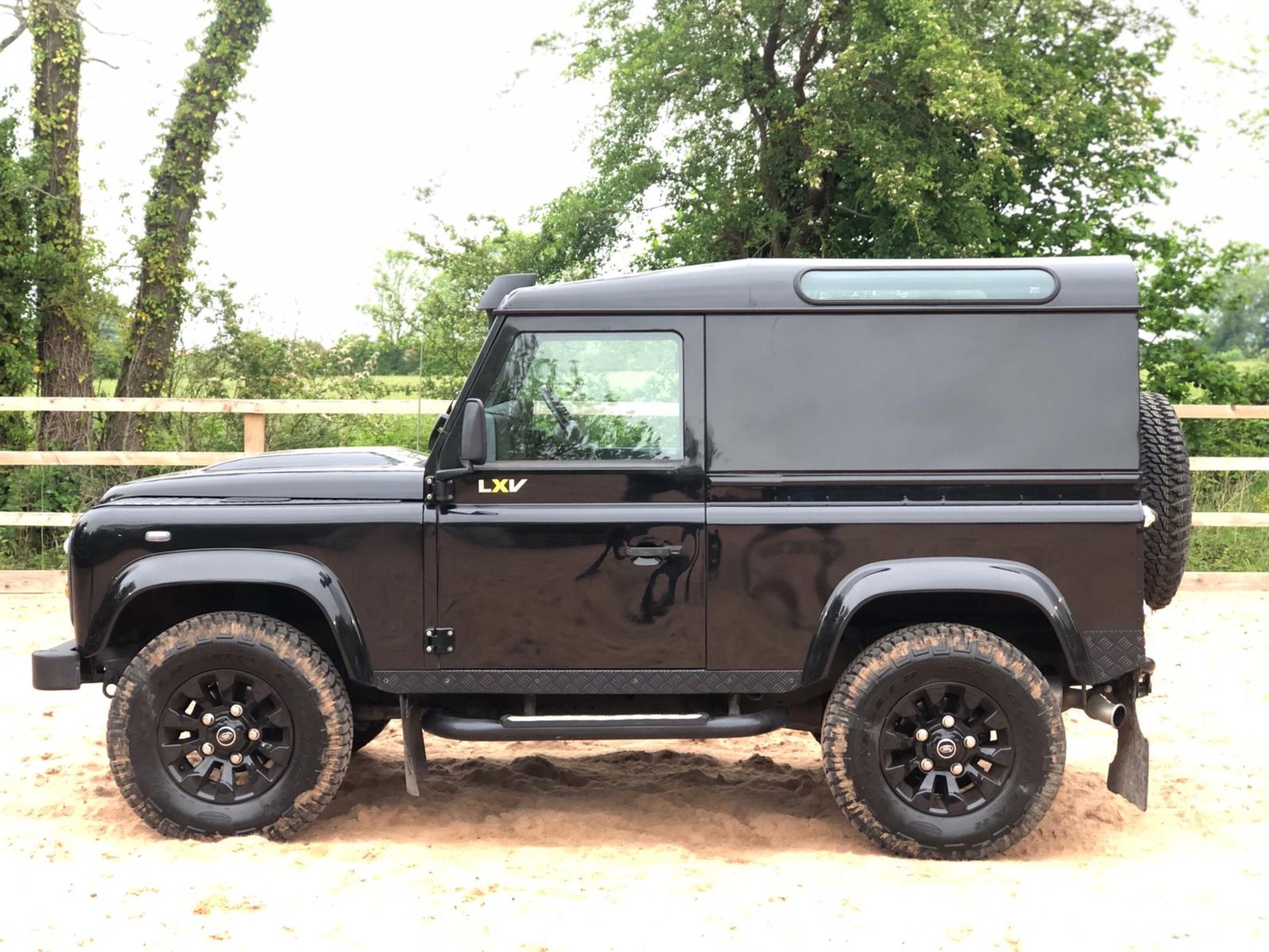 2013/63 REG LAND ROVER DEFENDER 90 LXV 65TH ANNIVERSARY EDITION HARD TOP - 21,000 MILES *NO VAT* - Image 5 of 23