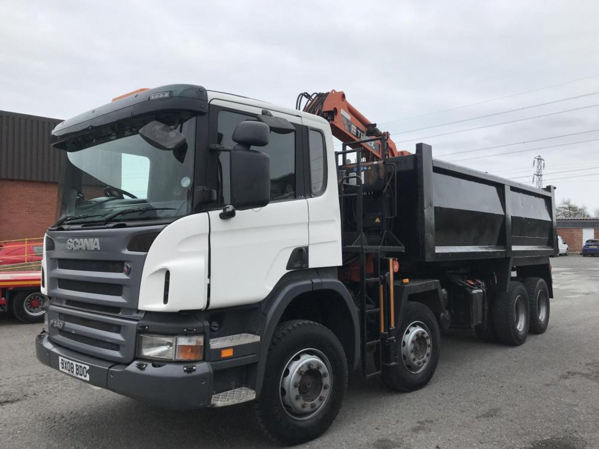 2008/08 REG SCANIA P-SRS C-CLASS P340 8X4 GRAB TIPPER ATLAS CRANE, MANUAL GEARBOX IDEAL EXPORT - Image 2 of 13