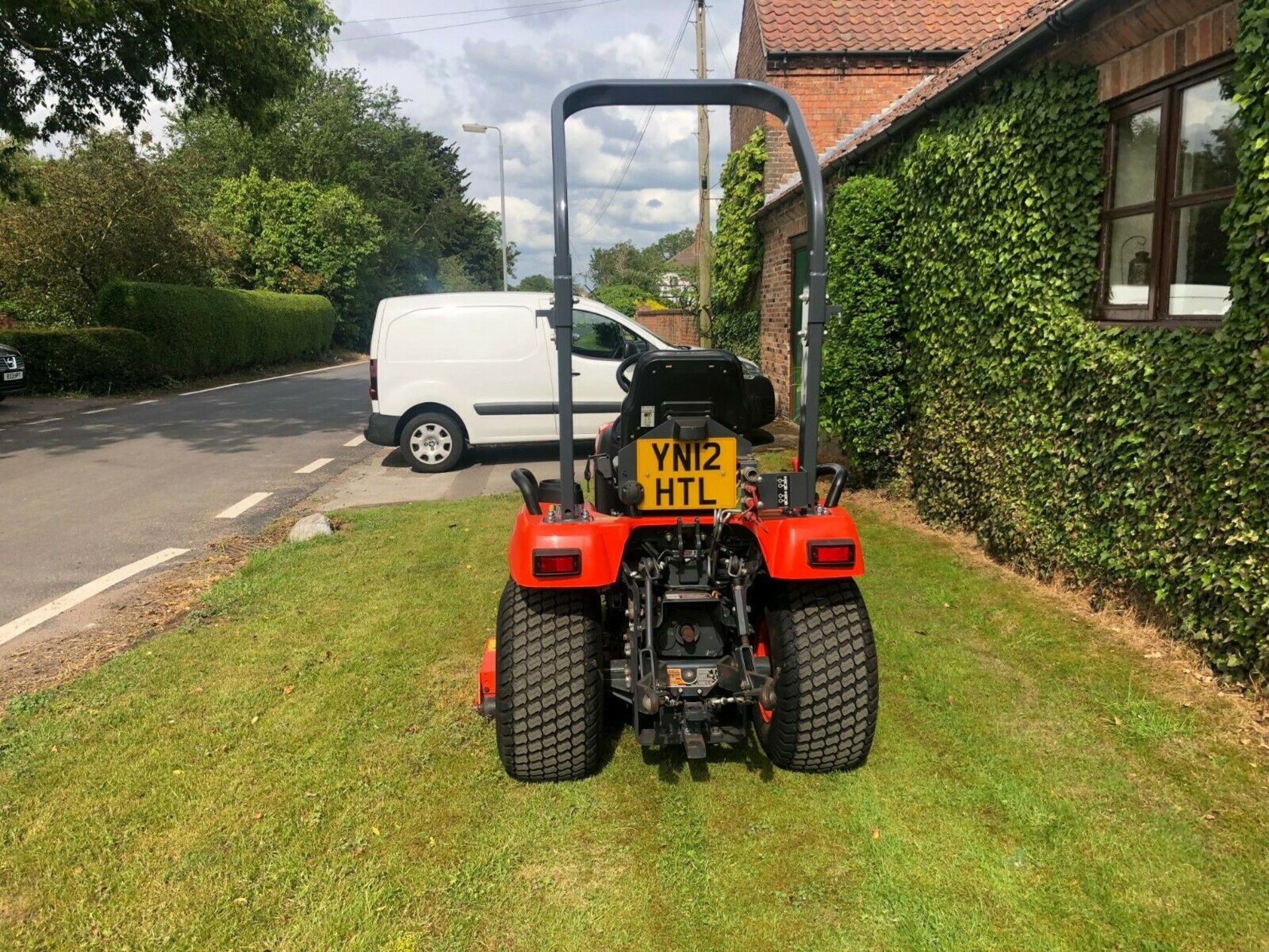 KUBOTA COMPACT TRACTOR BX2350,YEAR 2012 *PLUS VAT* - Image 3 of 7