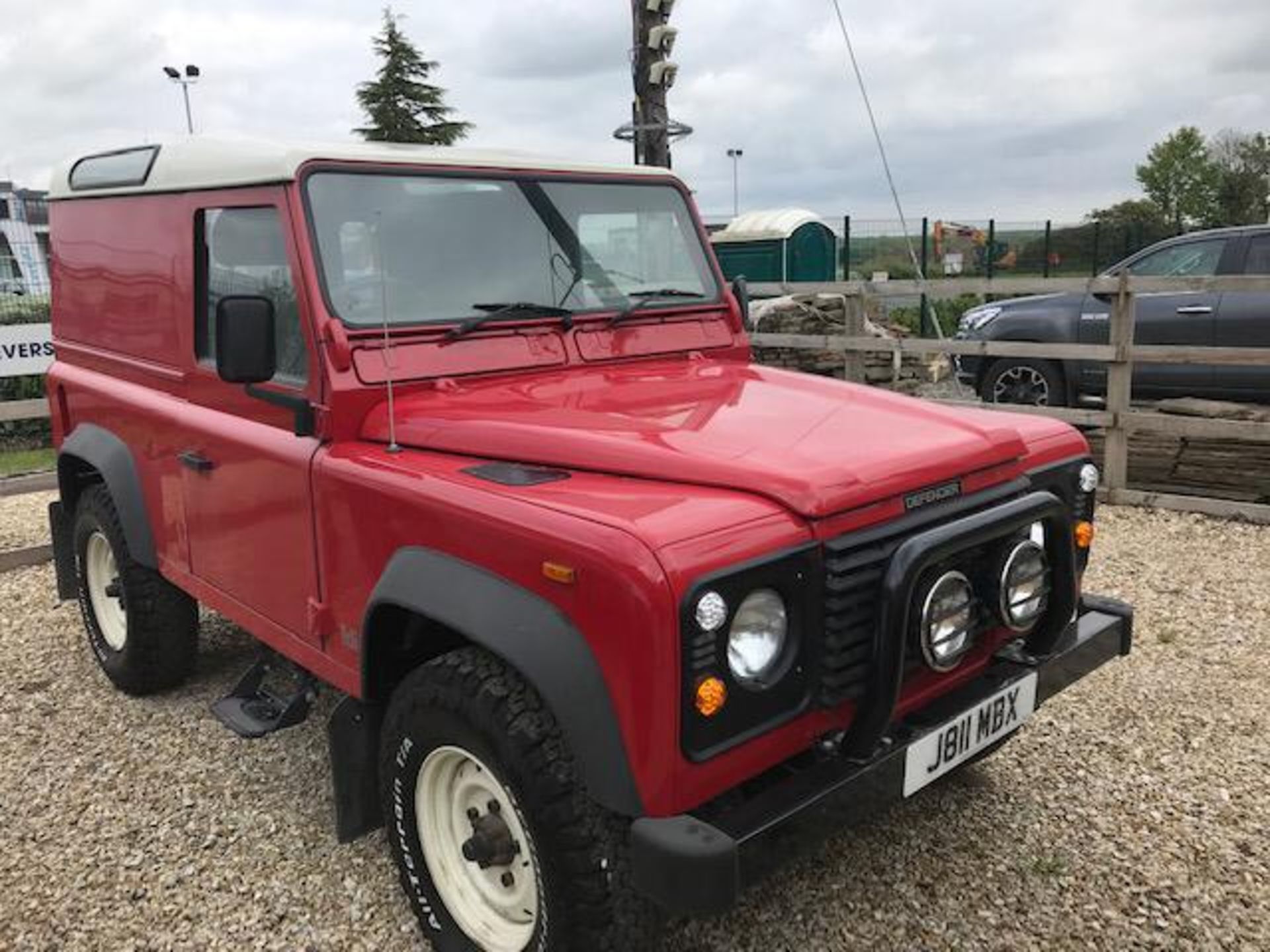 FULLY REBUILT! 1991/J REG LAND ROVER 90 DEFENDER 200 TURBO DIESEL 2.5 RED LIGHT 4X4 *NO VAT*