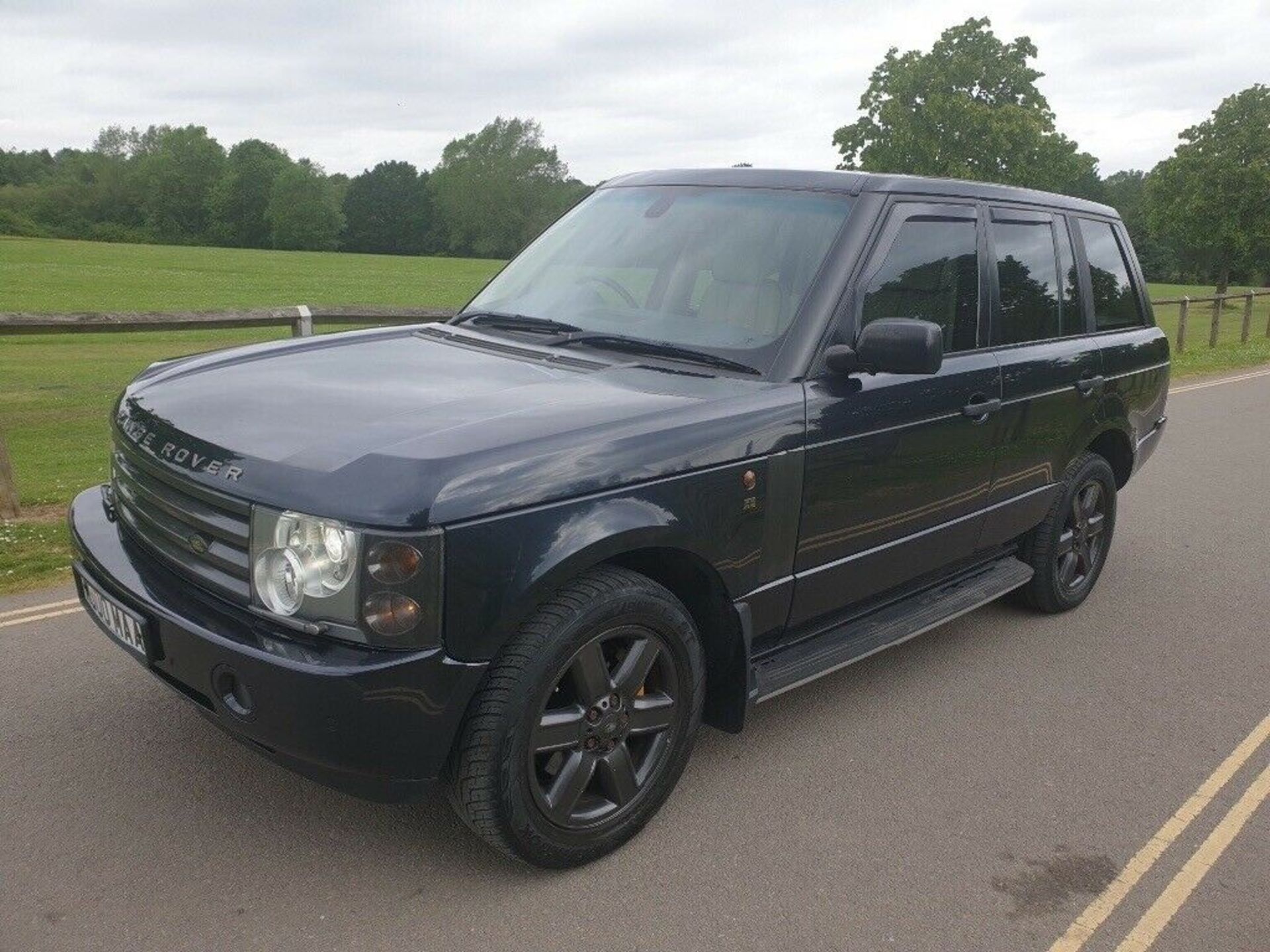 2002/02 REG LAND ROVER RANGE ROVER VOGUE V8 4X4 WITH LPG GAS CONVERSION & CERTIFICATE *NO VAT* - Image 3 of 9
