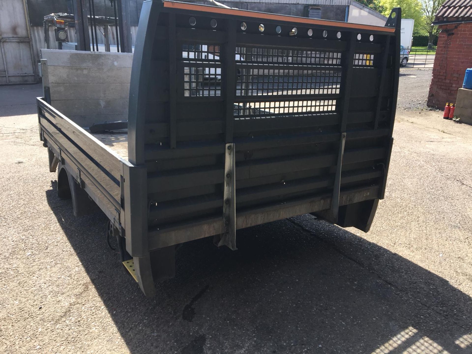 FORD TRANSIT REAR DROPSIDE BODY WITH TAIL LIFT - IN WORKING ORDER *NO VAT* - Image 4 of 6