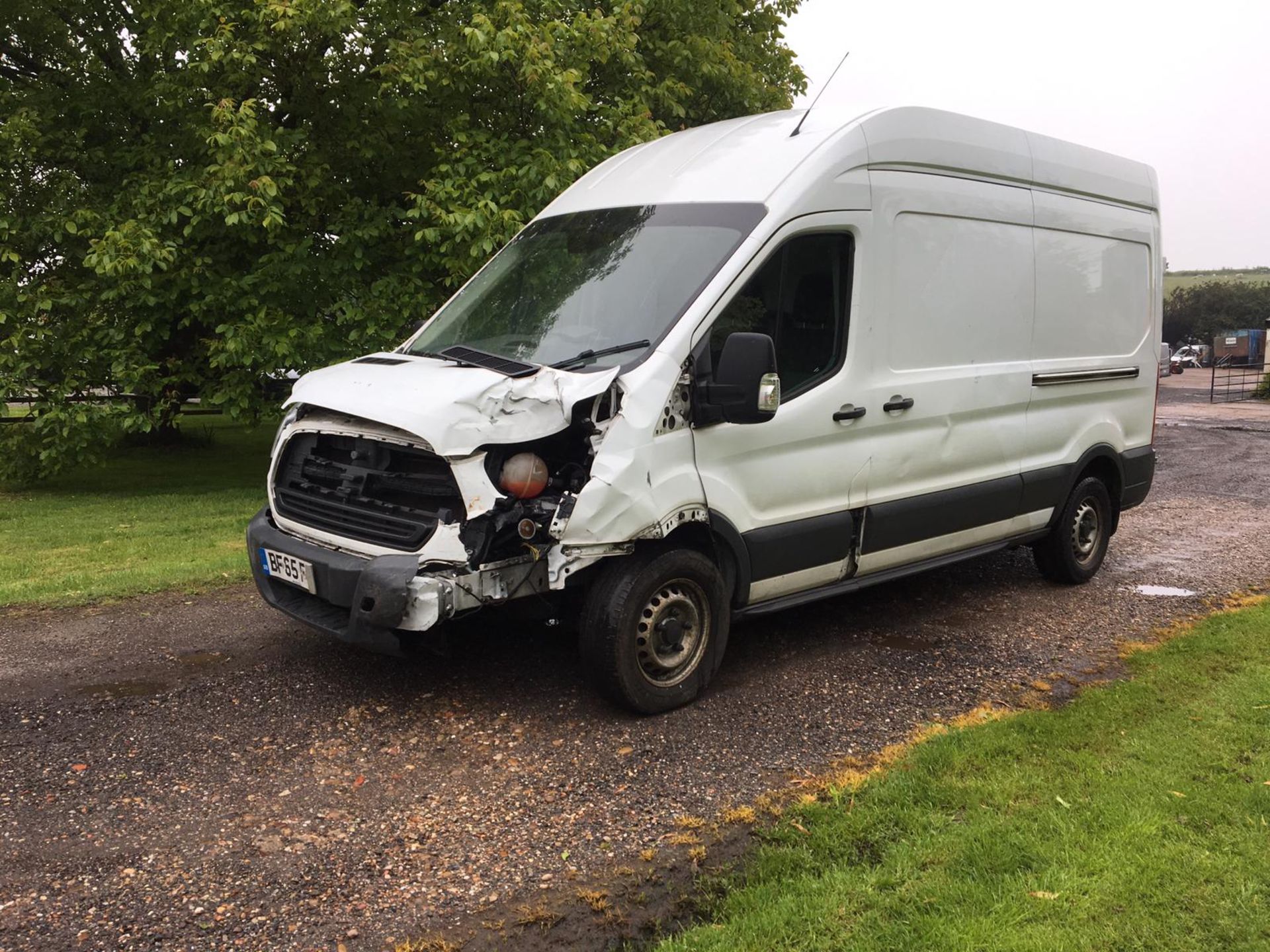 2015/65 REG FORD TRANSIT 350 2.2 DIESEL WHITE PANEL VAN, SHOWING 0 FORMER KEEPERS *PLUS VAT* - Image 3 of 10