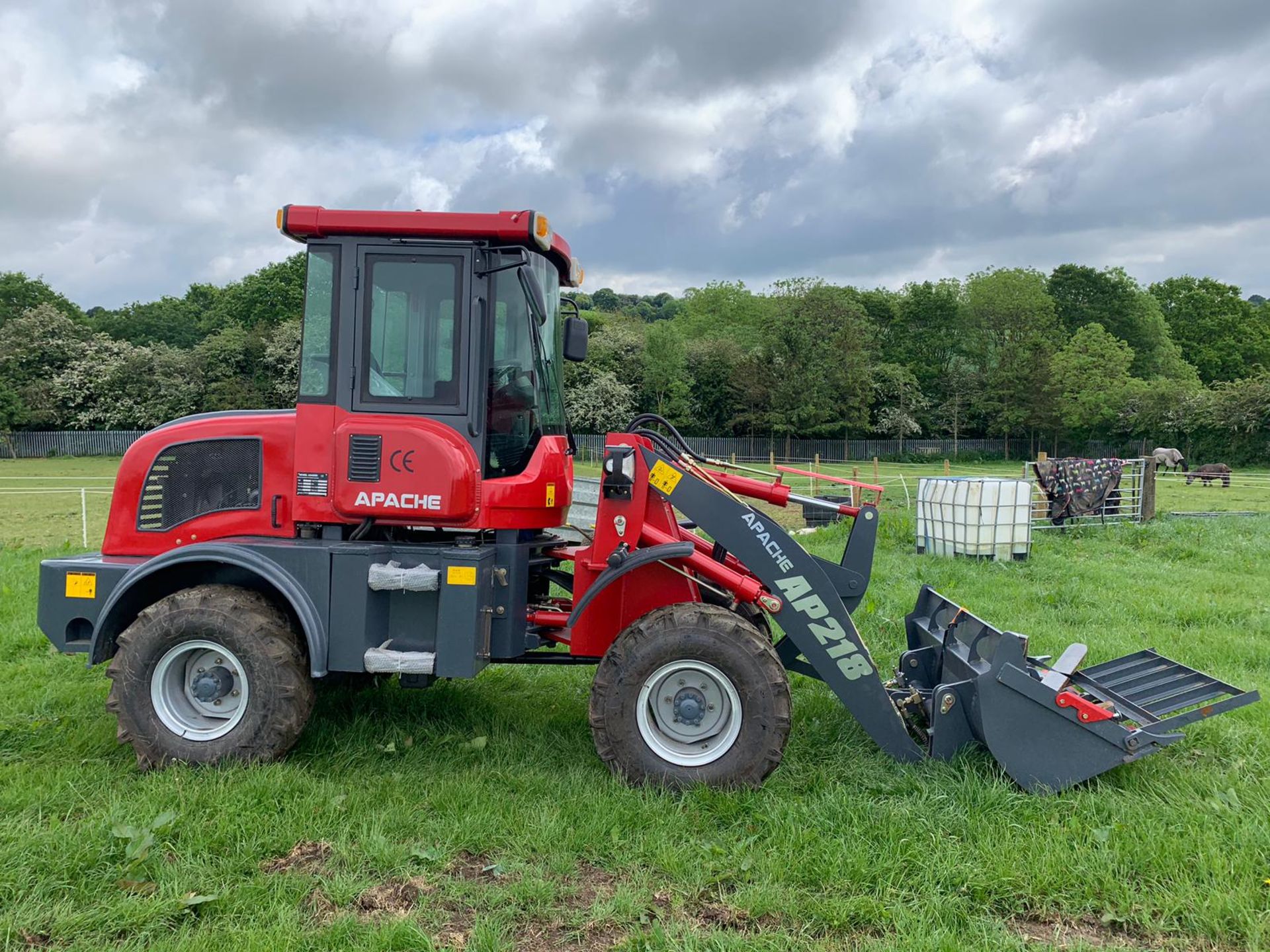 2019 APACHE AP218 RED/GREY WHEEL LOADER *PLUS VAT*