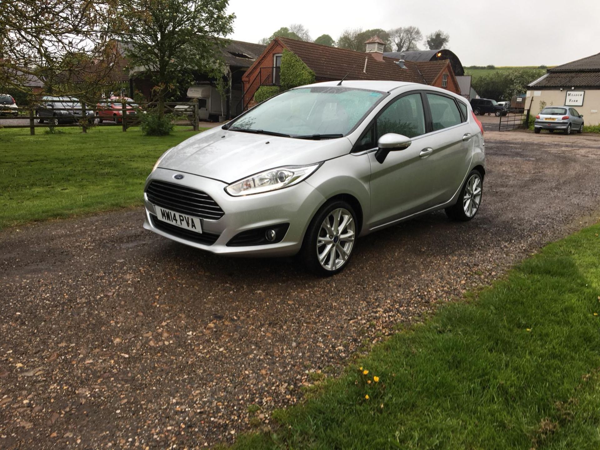 2014/14 REG FORD FIESTA ZETEC SILVER 1.0 PETROL 5 DOOR HATCHBACK, SHOWING 2 FORMER KEEPERS *NO VAT* - Image 3 of 15