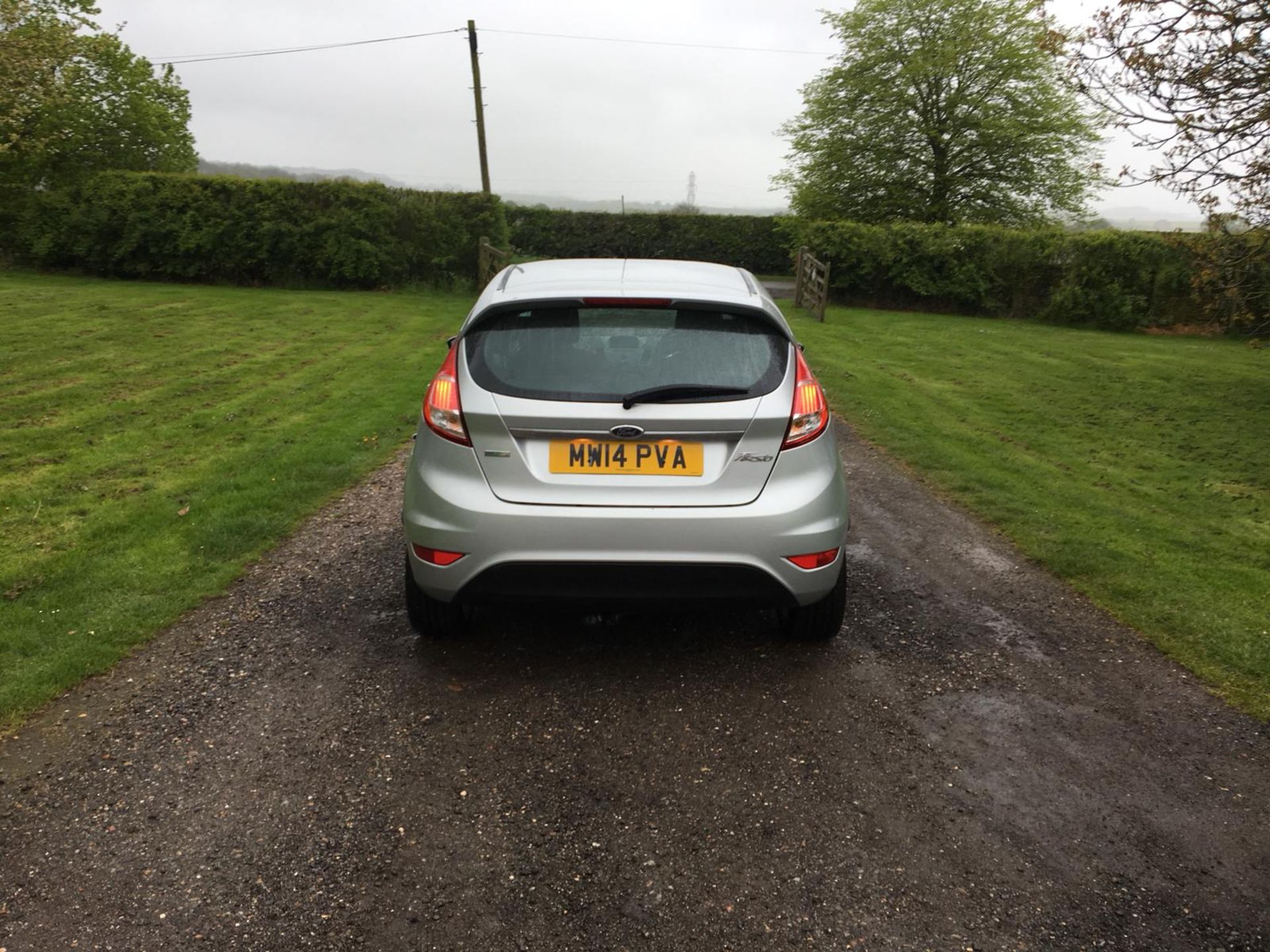 2014/14 REG FORD FIESTA ZETEC SILVER 1.0 PETROL 5 DOOR HATCHBACK, SHOWING 2 FORMER KEEPERS *NO VAT* - Image 6 of 15