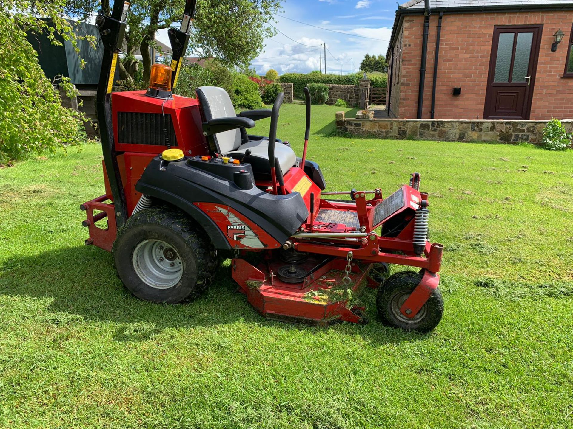 2008 FERRIS IS2000Z RIDE ON ZERO TURN DIESEL LAWN MOWER, RUNS AND WORKS *PLUS VAT* - Image 7 of 11