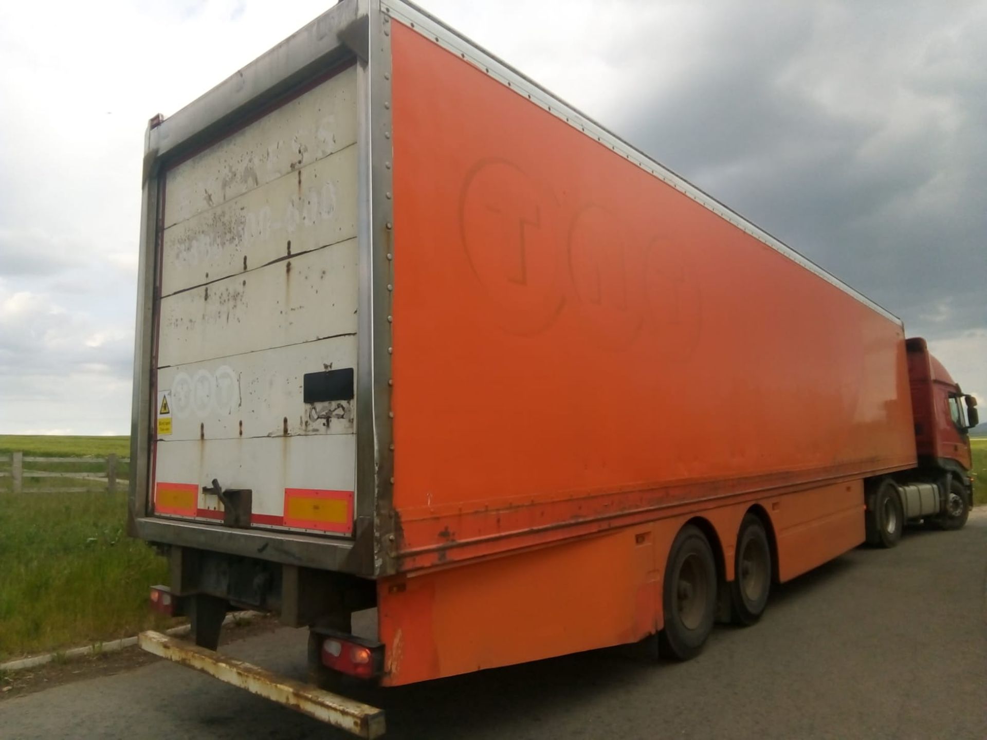 2004 CARTWRIGHT 45FT TANDEM BOX TRAILER. BPW DRUM AXLES, DEC 19 MOT *PLUS VAT* - Image 3 of 9