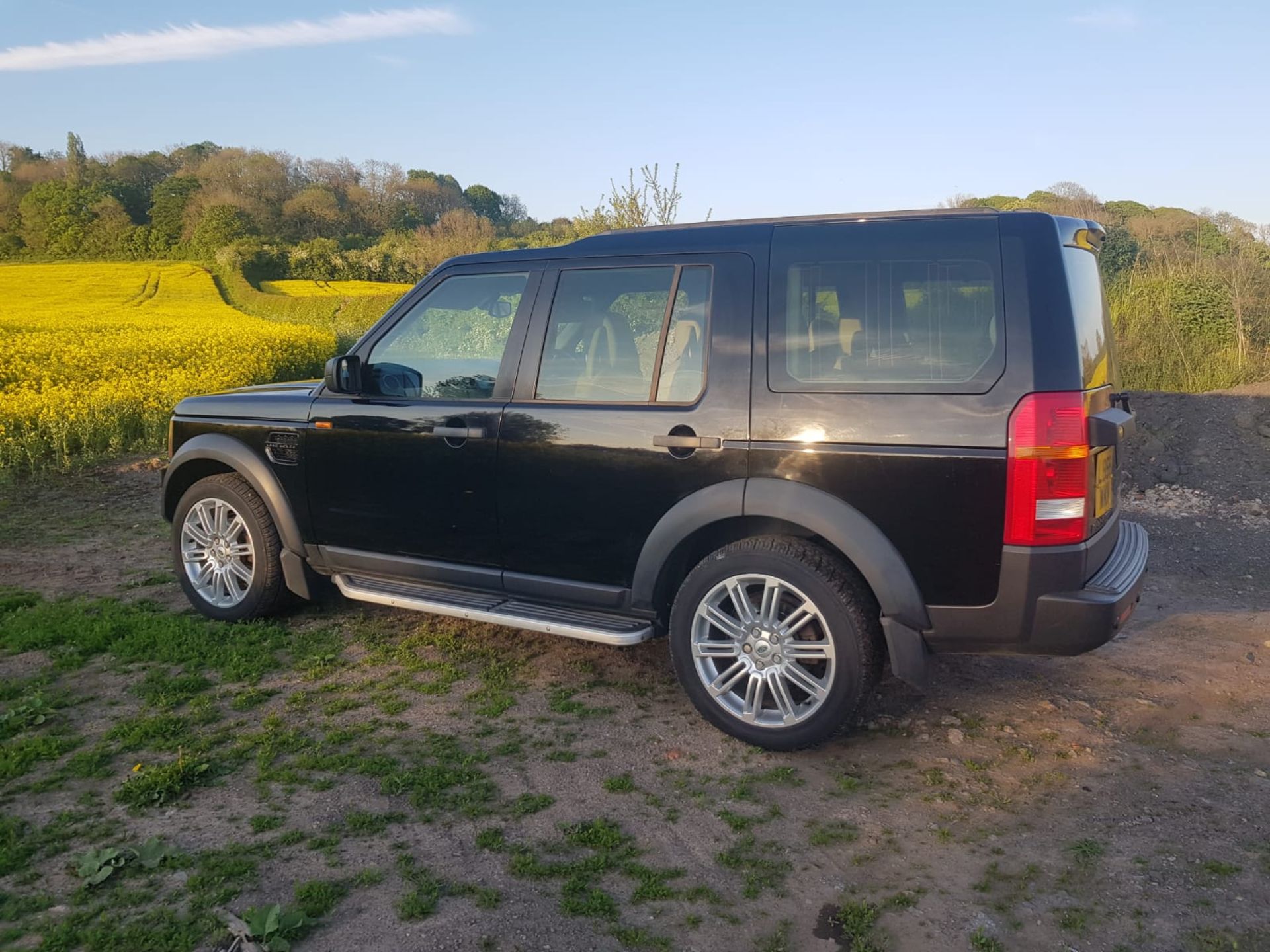 2006/55 REG LAND ROVER DISCOVERY 3 TDV6 AUTO 2.7 DIESEL BLACK 7 SEATER *NO VAT* - Image 4 of 12