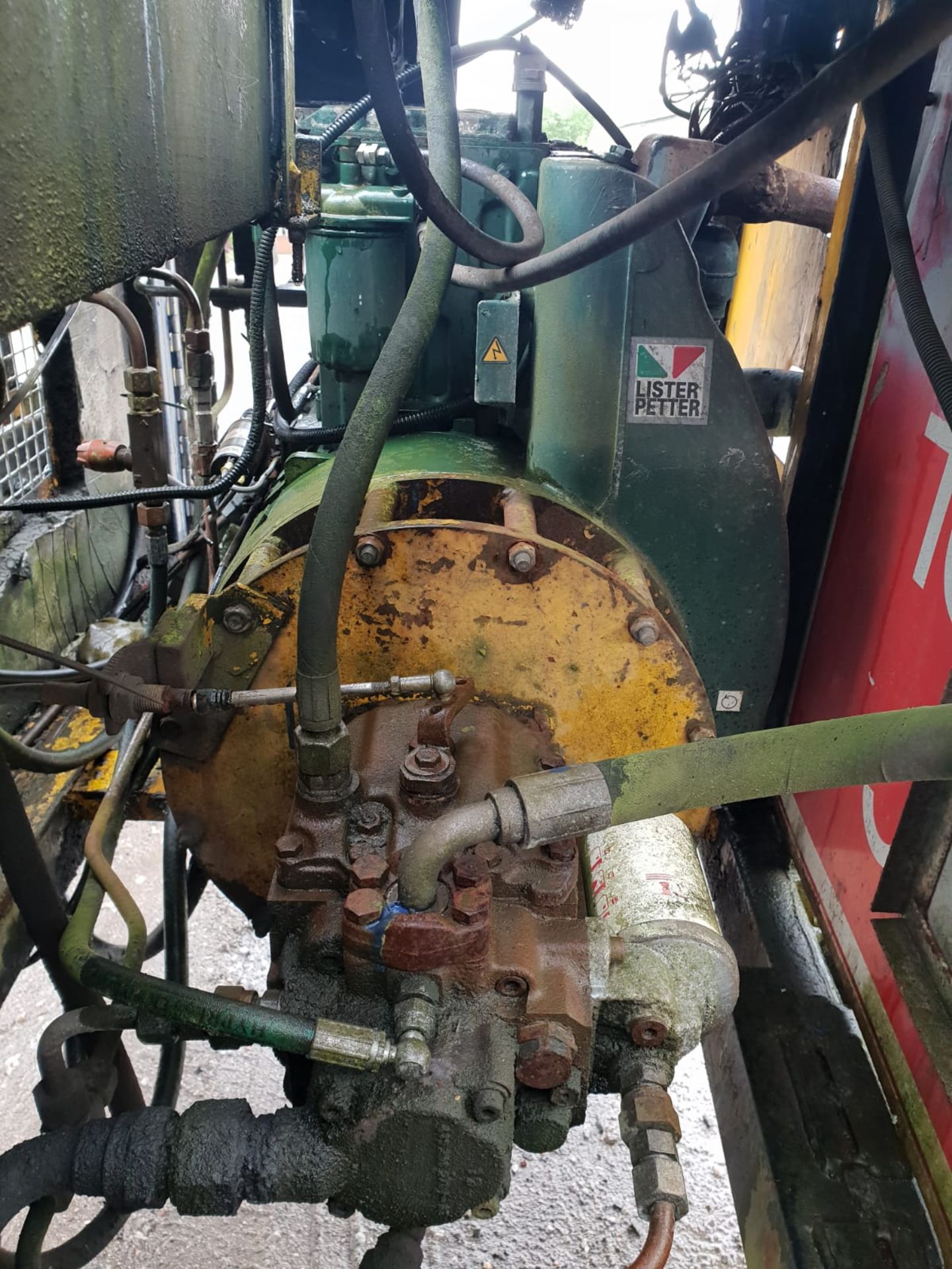 DIESEL HYDRAULIC WINCH LISTER PETTER ENGINE 2 CYLINDER, IN FULL WORKING ORDER *NO VAT* - Image 13 of 17