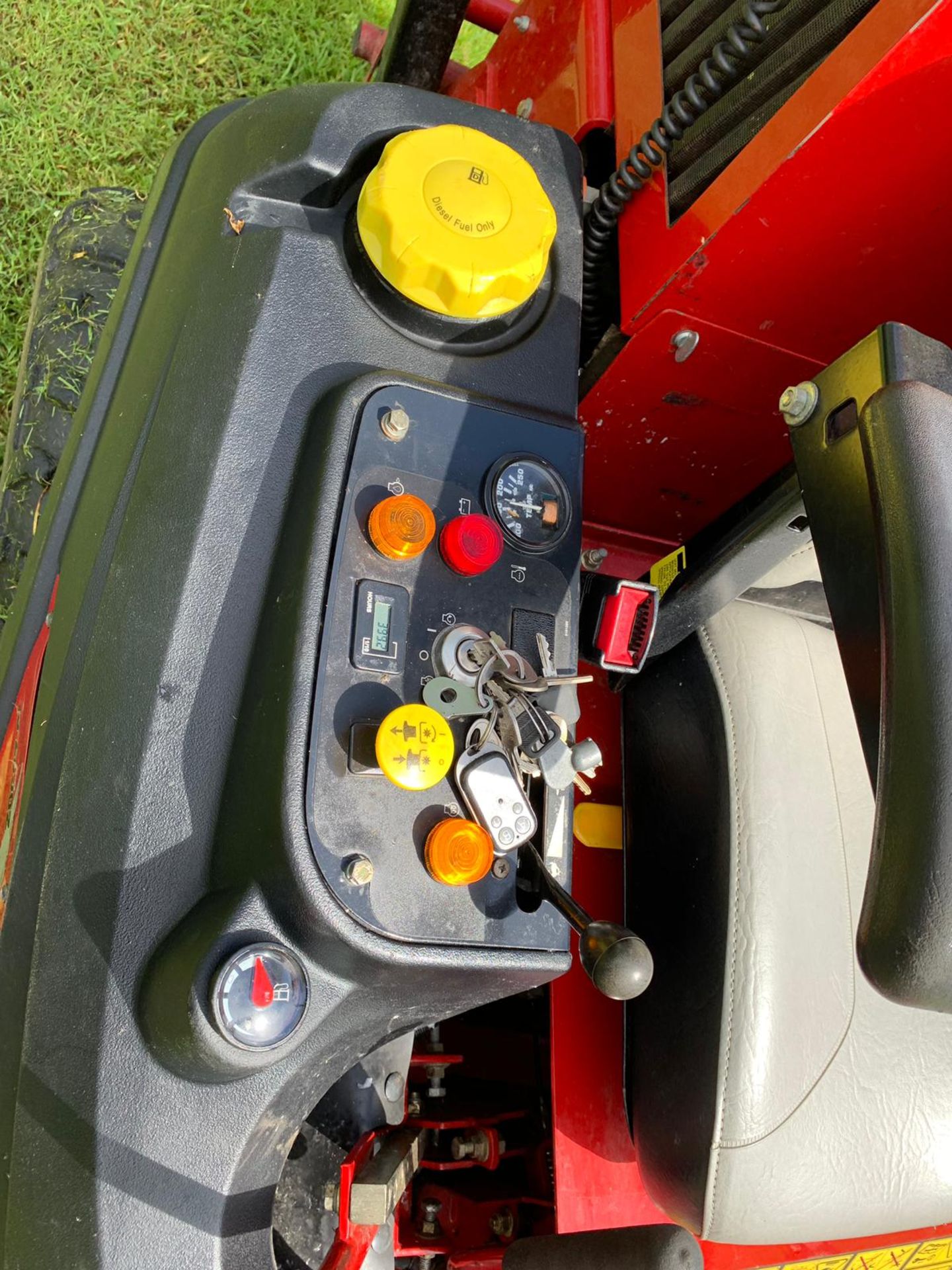 2008 FERRIS IS2000Z RIDE ON ZERO TURN DIESEL LAWN MOWER, RUNS AND WORKS *PLUS VAT* - Image 11 of 11