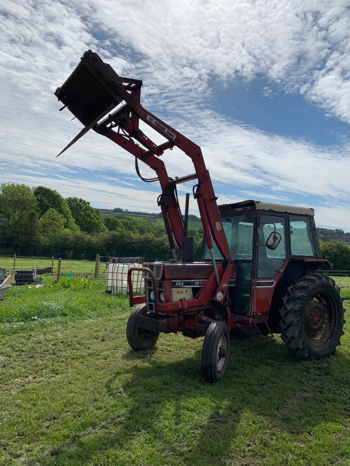 INTERNATIONAL 484 TRACTOR CW QUICKE 2560 FRONT LOADER, ONE PREVIOUS OWNER FROM NEW *PLUS VAT* - Image 6 of 13