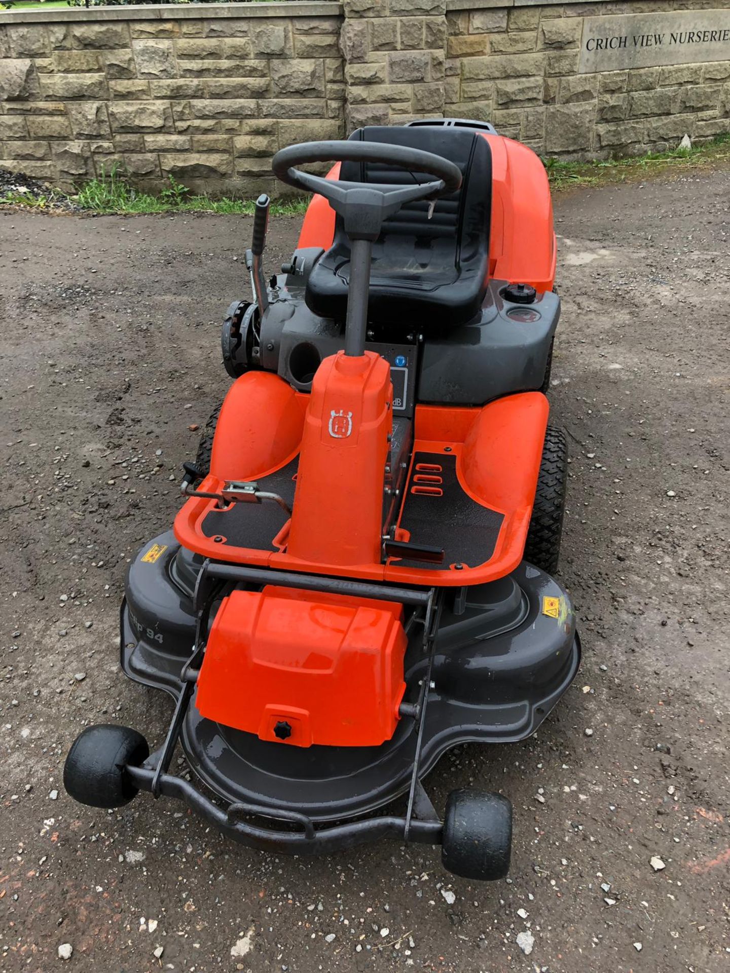 HUSQVARNA R16C RIDE ON LAWN MOWER, YEAR 2011, RUNS AND WORKS WELL *PLUS VAT* - Image 2 of 6