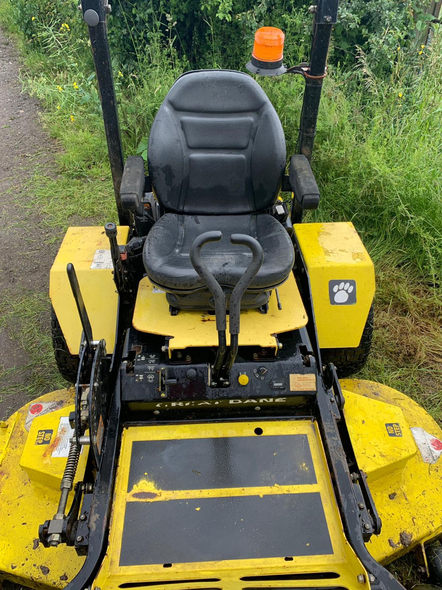 2012 GREAT DANE BRUTUS RIDE ON ZERO TURN PETROL LAWN MOWER *PLUS VAT* - Image 4 of 11