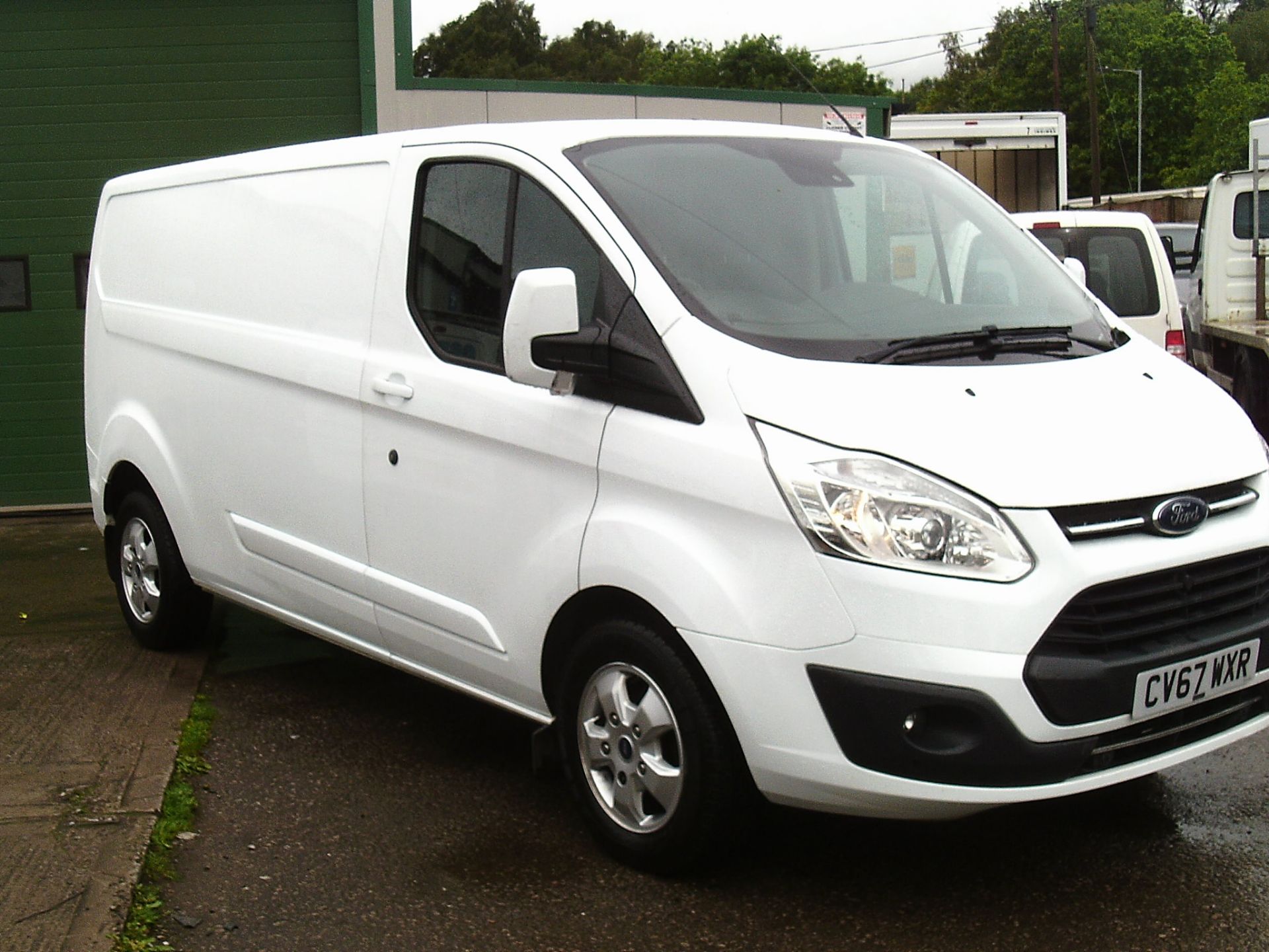 2017/67 REG FORD TRANSIT CUSTOM 290 LIMITED LWB 2.0 DIESEL WHITE PANEL VAN, SHOWING 0 FORMER KEEPERS