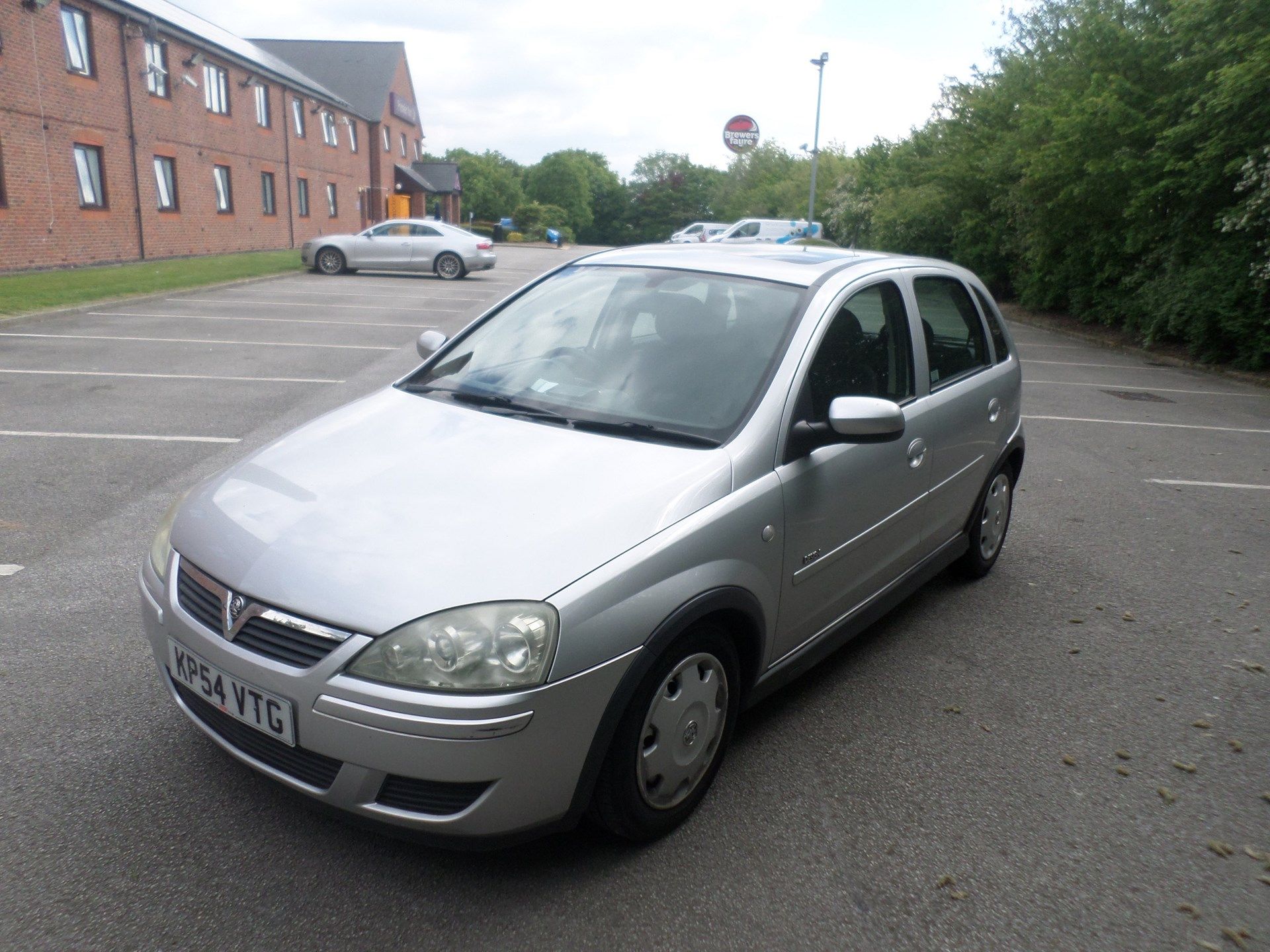 2004/54 REG VAUXHALL CORSA DESIGN TWINPORT 1.2 PETROL SILVER 5 DOOR HATCHBACK - FSH! *NO VAT* - Bild 3 aus 11