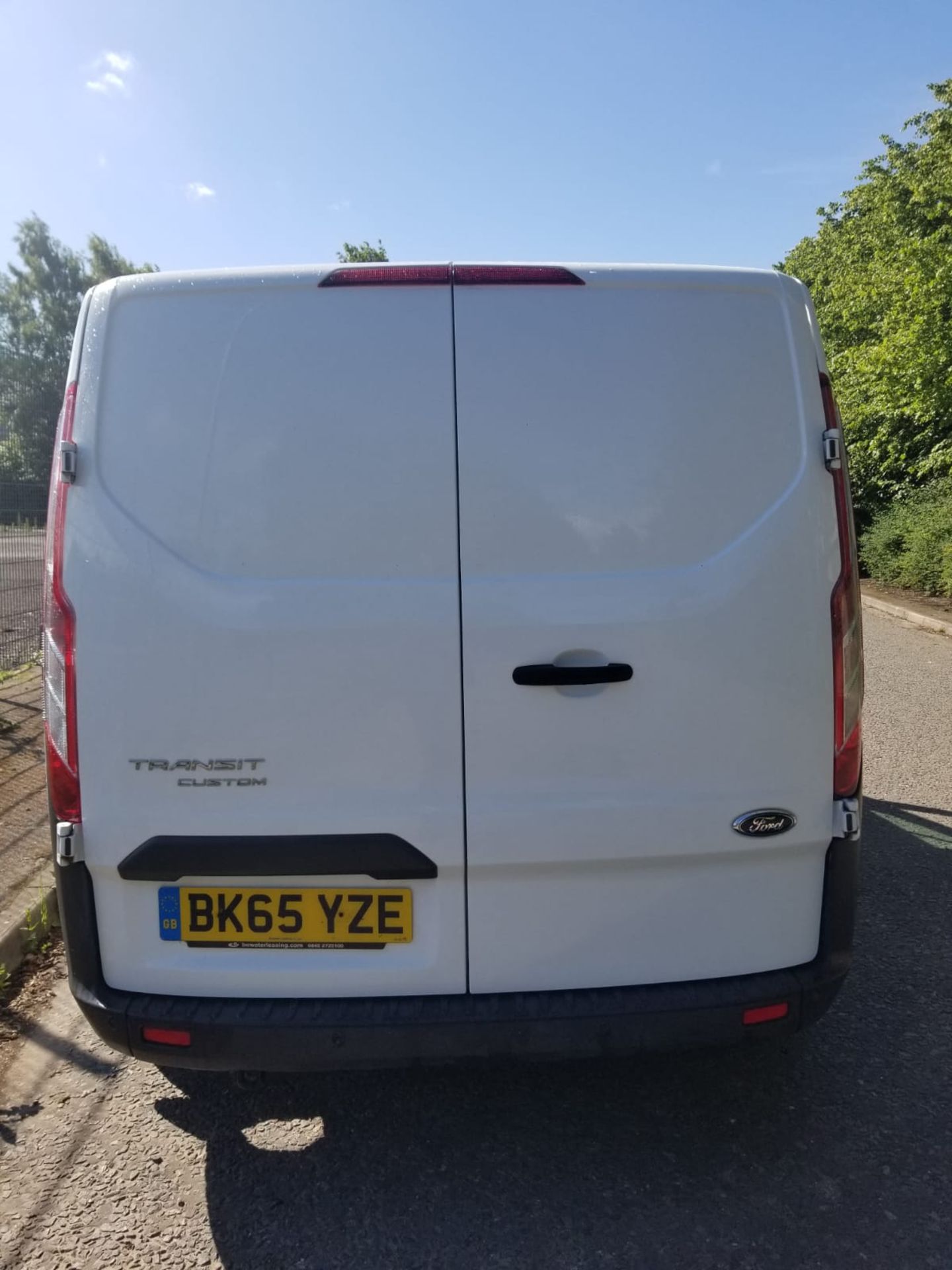 2016/65 REG FORD TRANSIT CUSTOM 270 ECO-TECH 2.2 DIESEL WHITE PANEL VAN, SERVICE HISTORY *NO VAT* - Image 5 of 10