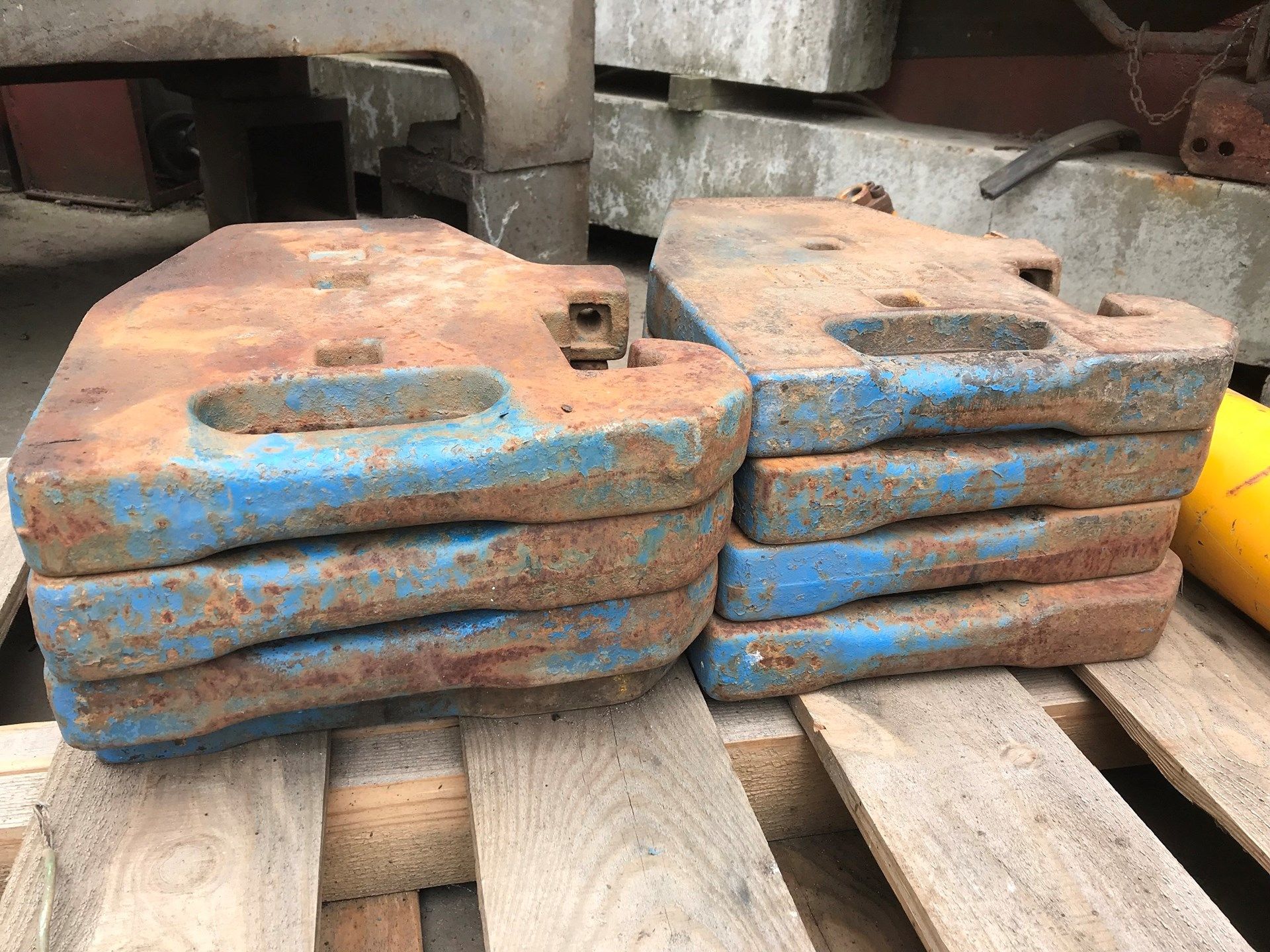 8 X TRACTOR WEIGHTS *PLUS VAT*