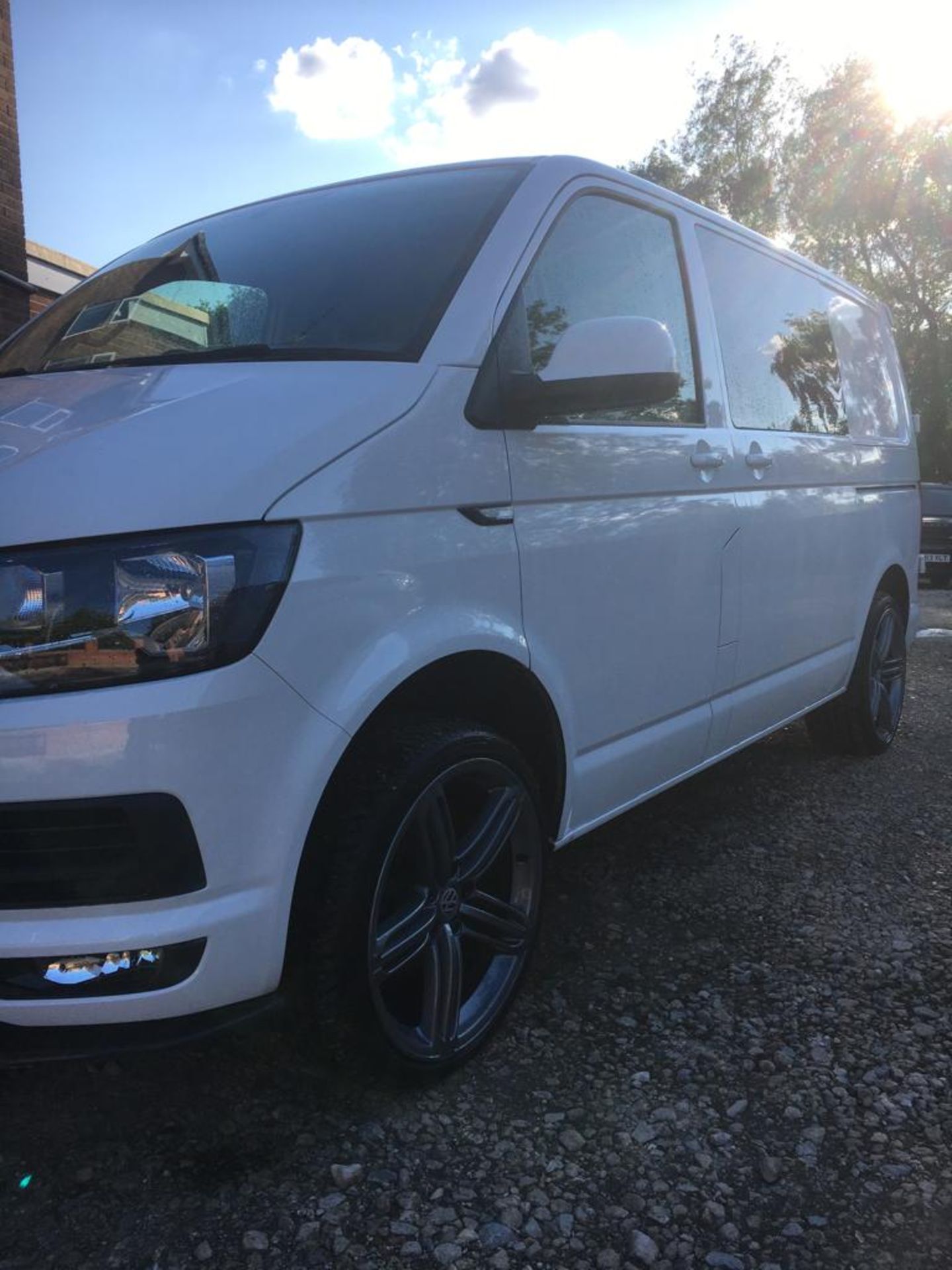 ONLY 7K MILES! 2015/65 REG VOLKSWAGEN TRANSPORTER T28 HIGH LINE BLUE-MOTION TDI 2.0 DIESEL *NO VAT* - Image 4 of 24