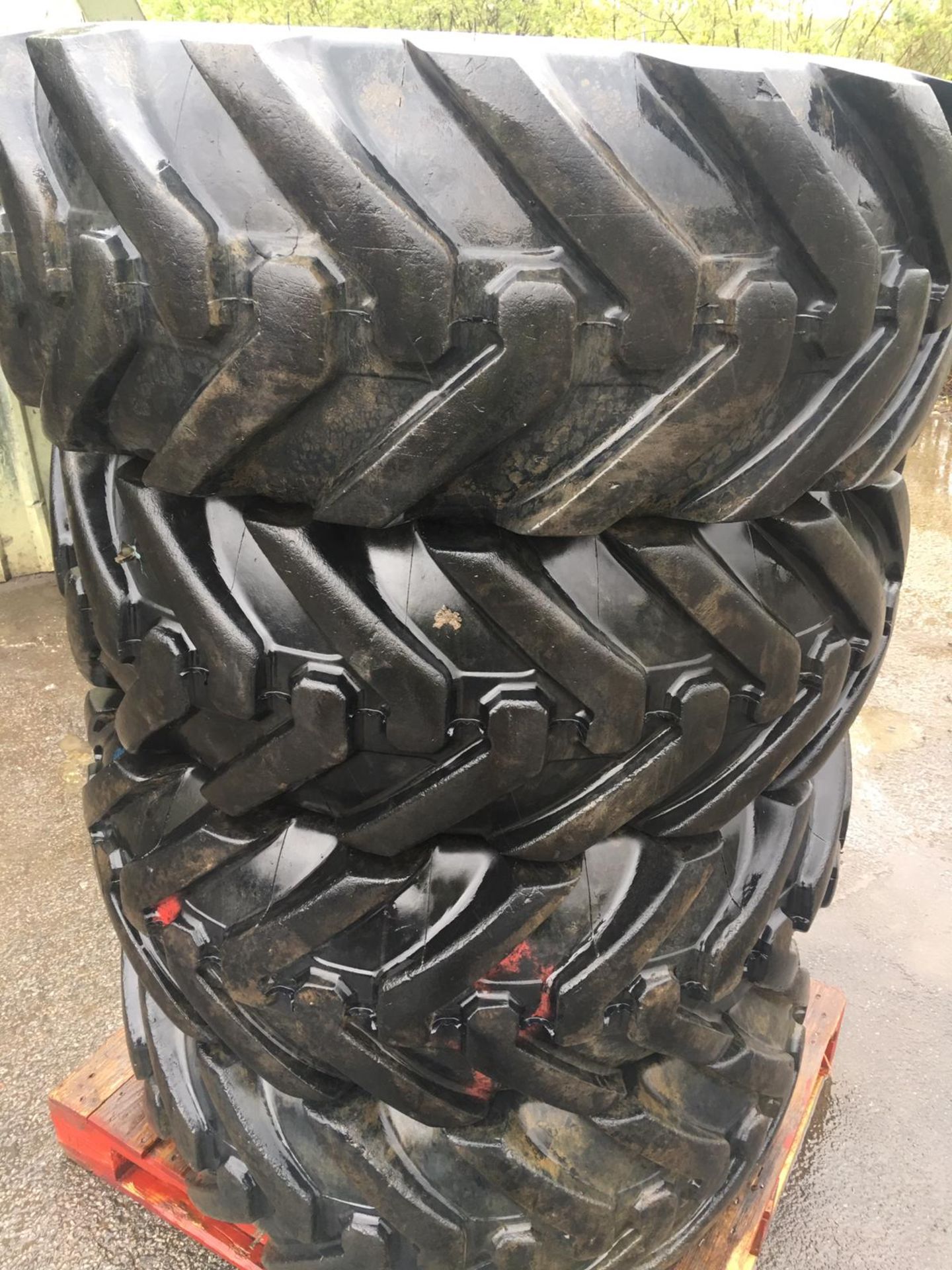 SET OF 4 PART WORN TYRES *NO VAT* - Image 2 of 3