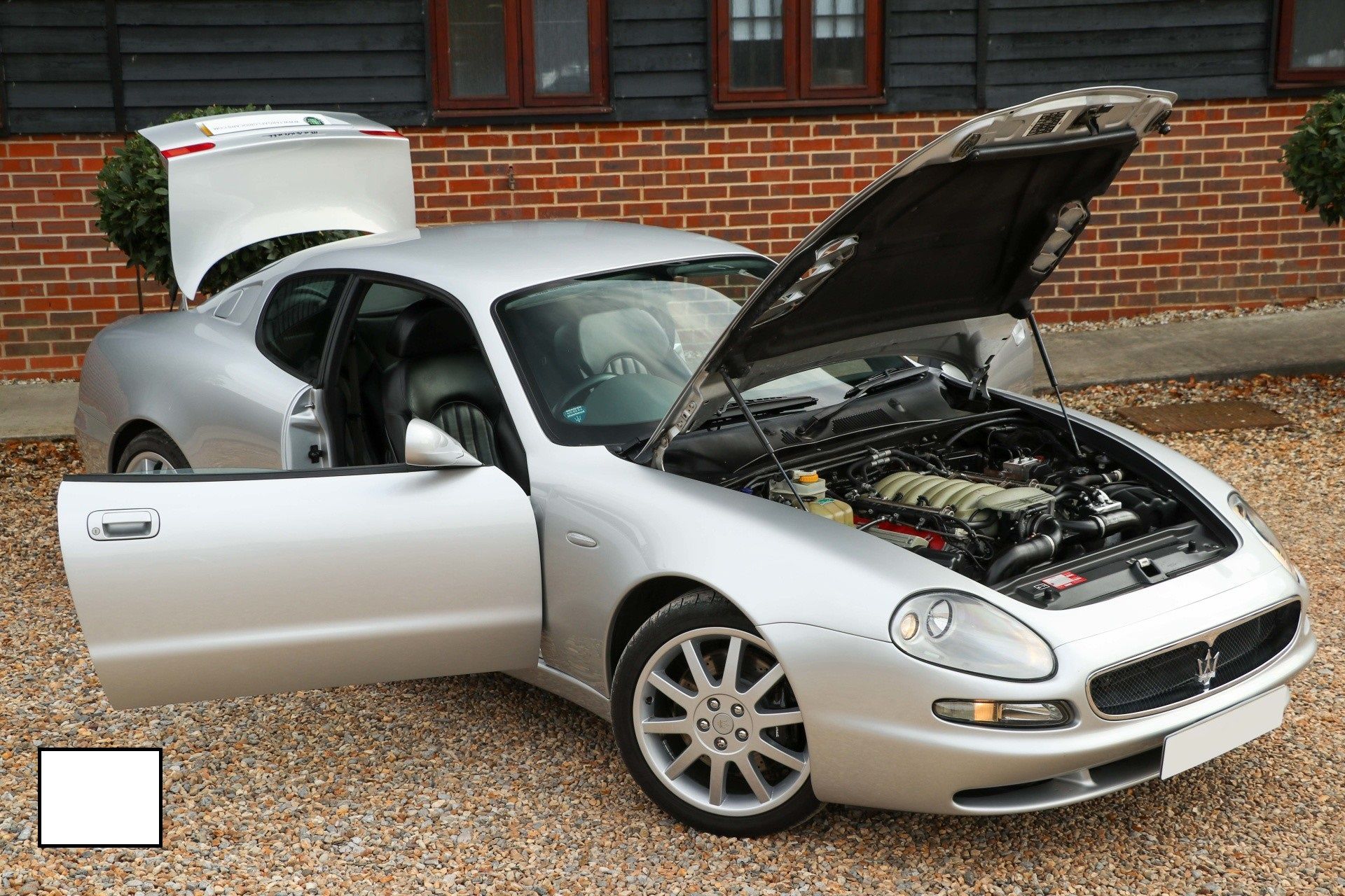 5% BP! 2000 / W REG MASERATI 3200 GT, 6 SPEED MANUAL, 27.950 MILES & FULL SERVICE HISTORY *NO VAT* - Image 2 of 8