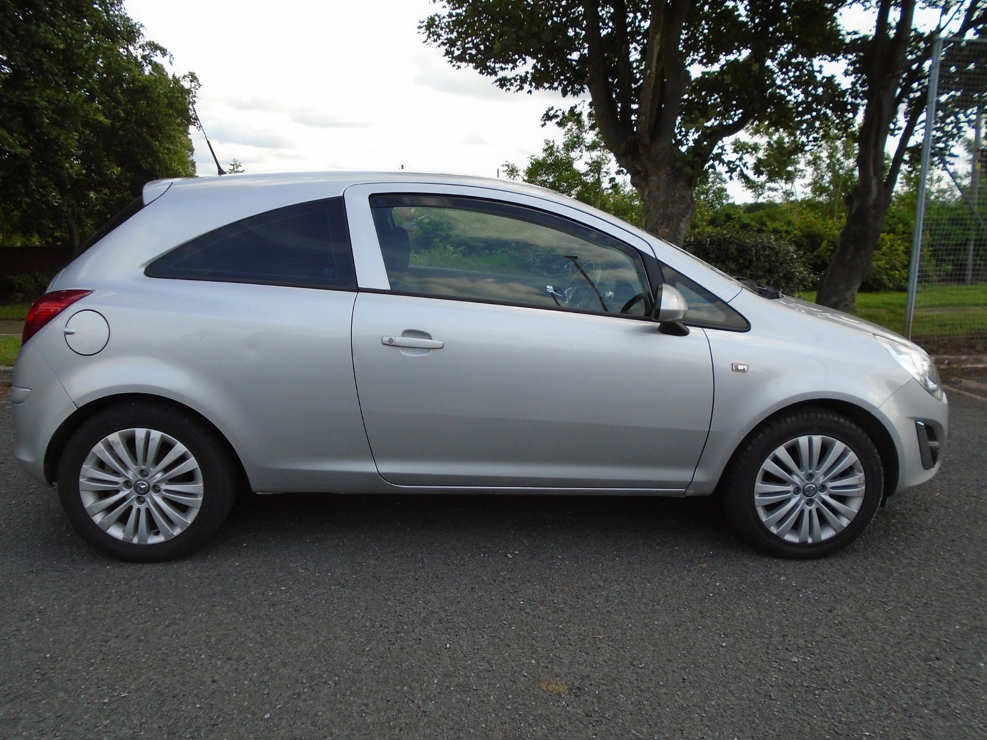 2013/13 REG VAUXHALL CORSA ENERGY AC CDTI ECOFLEX 1.25 DIESEL SILVER 3 DOOR HATCHBACK *NO VAT* - Bild 5 aus 8