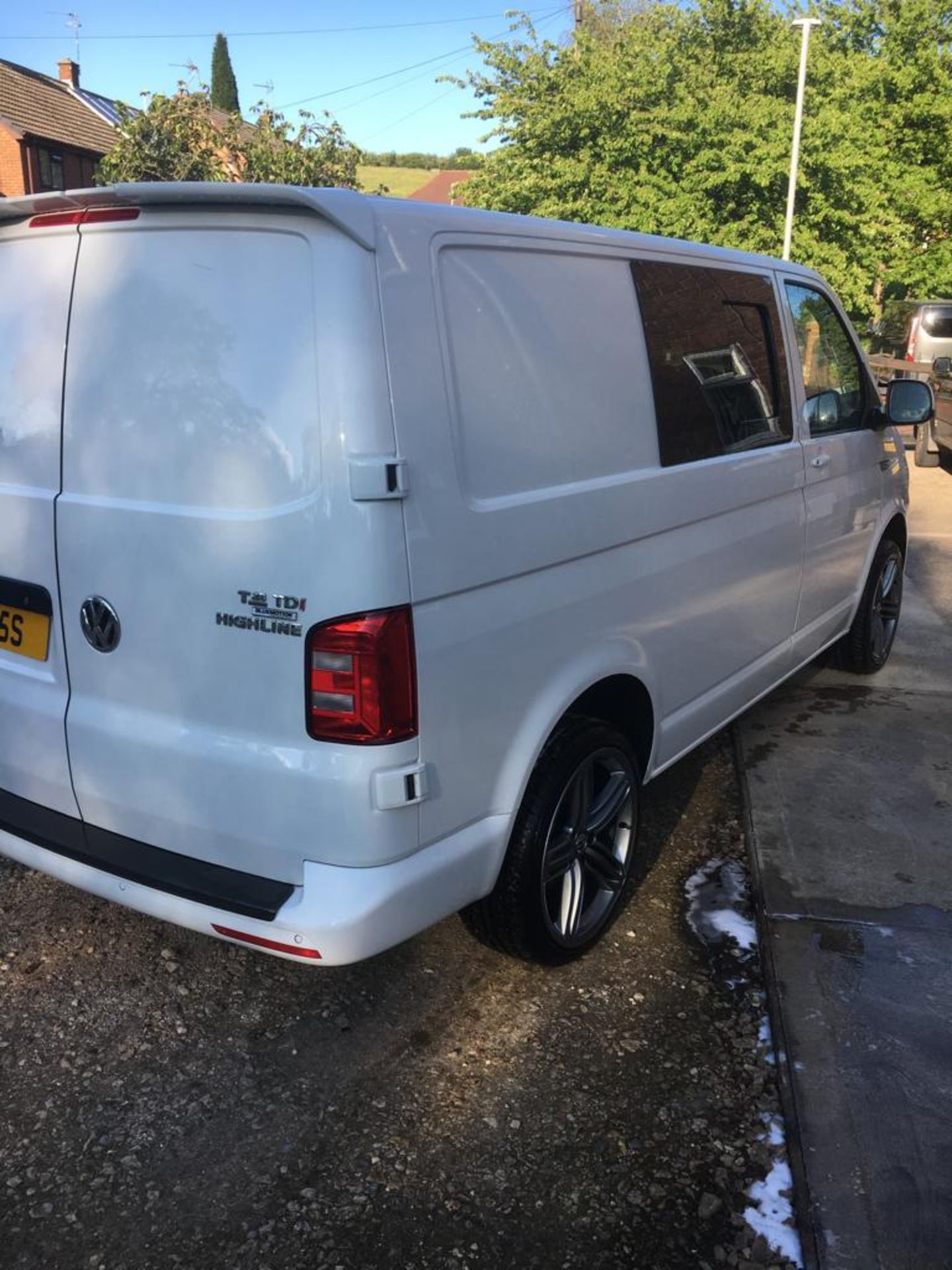 ONLY 7K MILES! 2015/65 REG VOLKSWAGEN TRANSPORTER T28 HIGH LINE BLUE-MOTION TDI 2.0 DIESEL *NO VAT* - Image 9 of 24