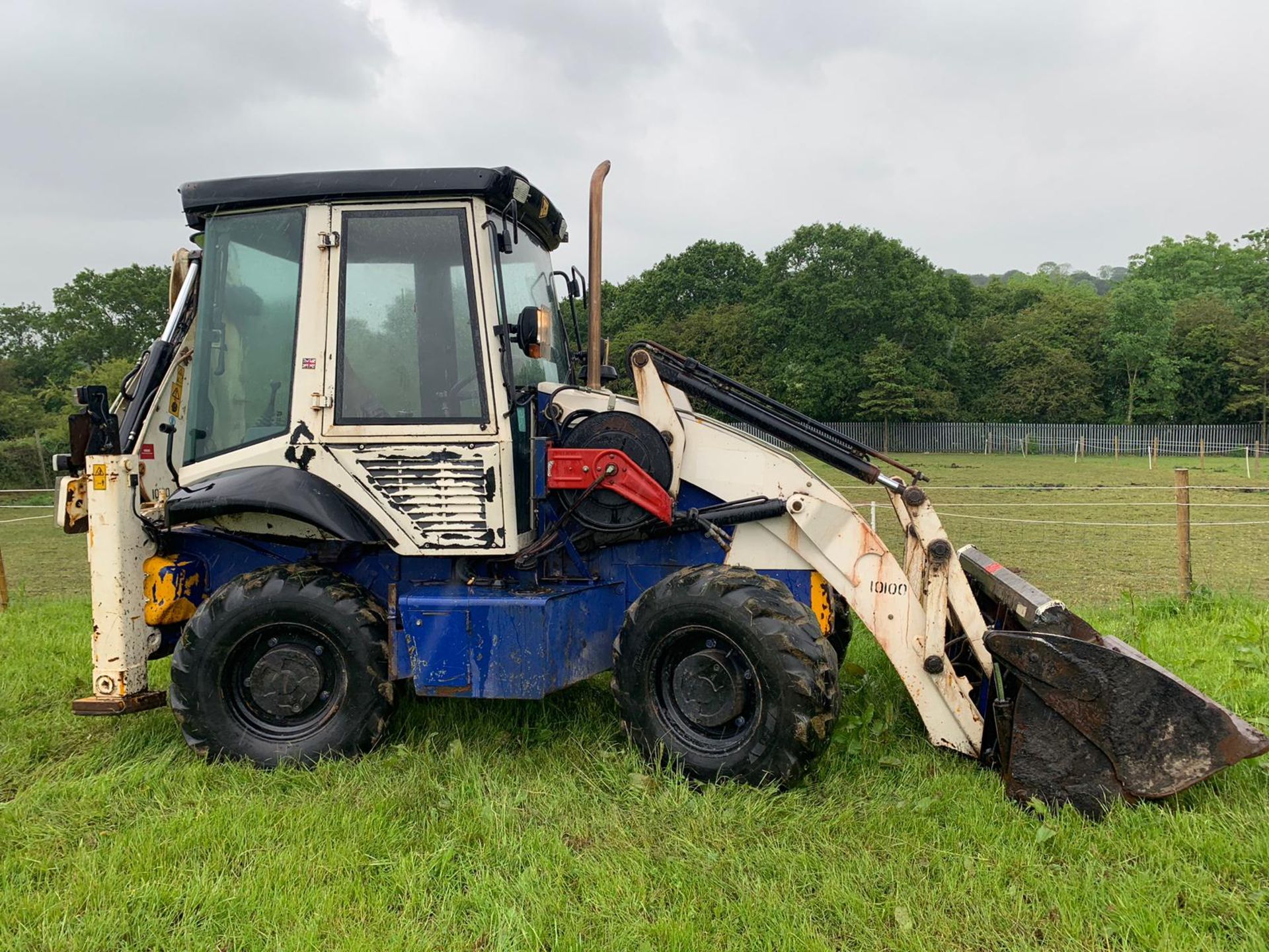 2011 JCB 2CXSM 4WS BACKHOE LOADER, RUNS, WORKS LIFTS AND DIGS *PLUS VAT* - Image 5 of 12