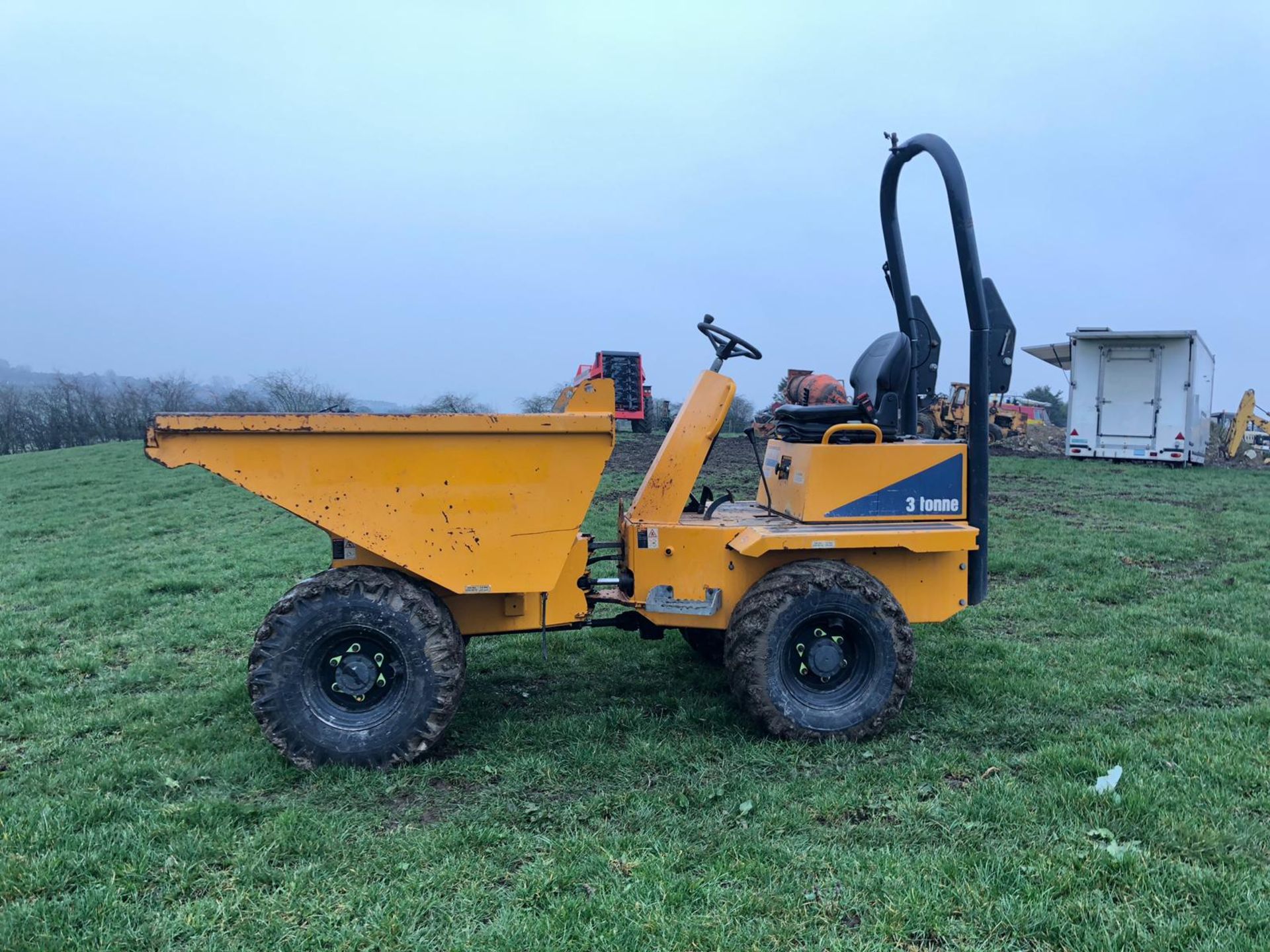 2013 THWAITES 3 TONNE YELLOW DIESEL DUMPER, RUNS, DRIVES AND TIPS *PLUS VAT*