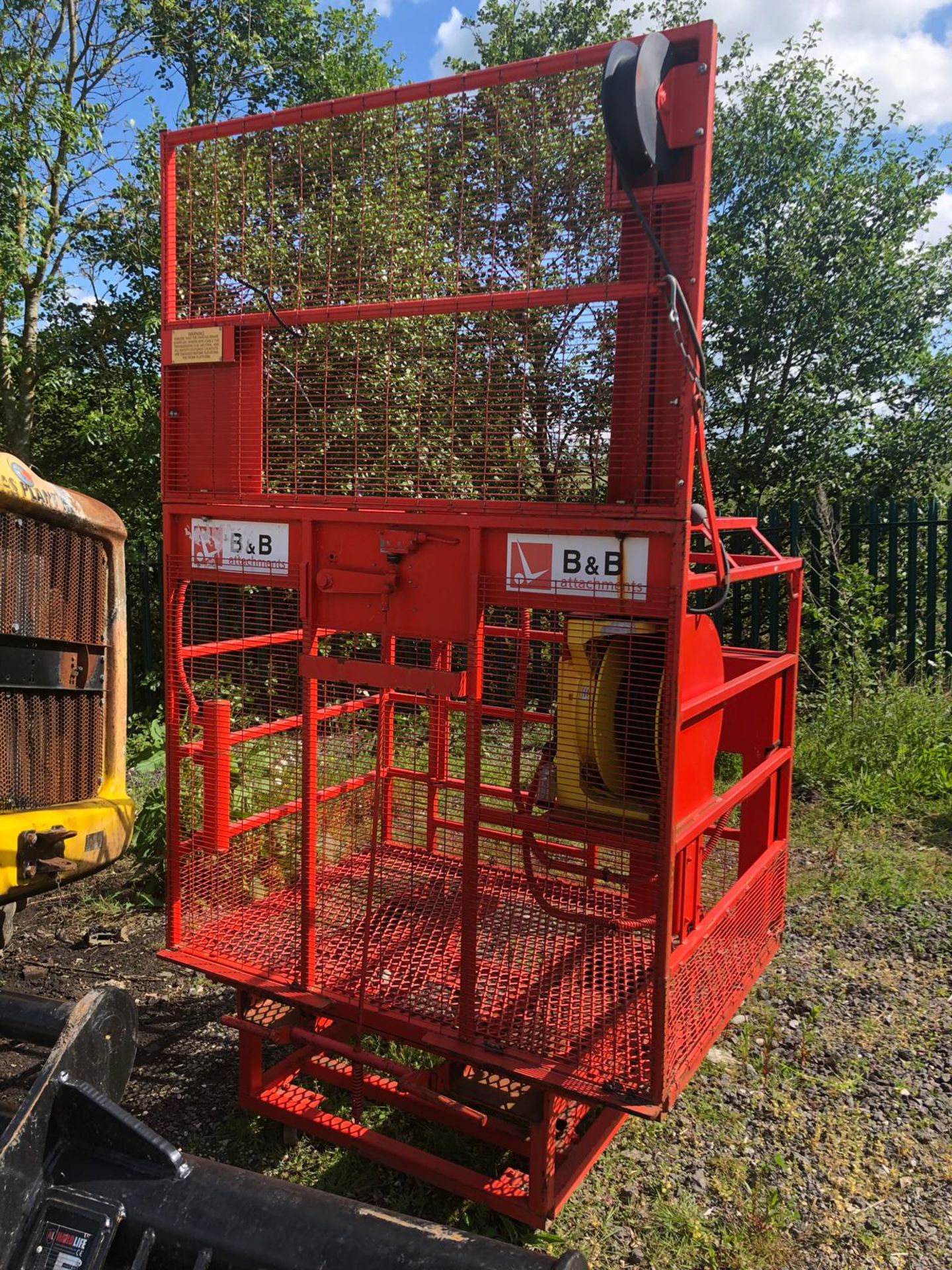 B&B ATTACHMENTS TRUCK MOUNTED FORKLIFT CAGE MASTER MAN CAGE WORKING PLATFORM *PLUS VAT* - Image 3 of 5