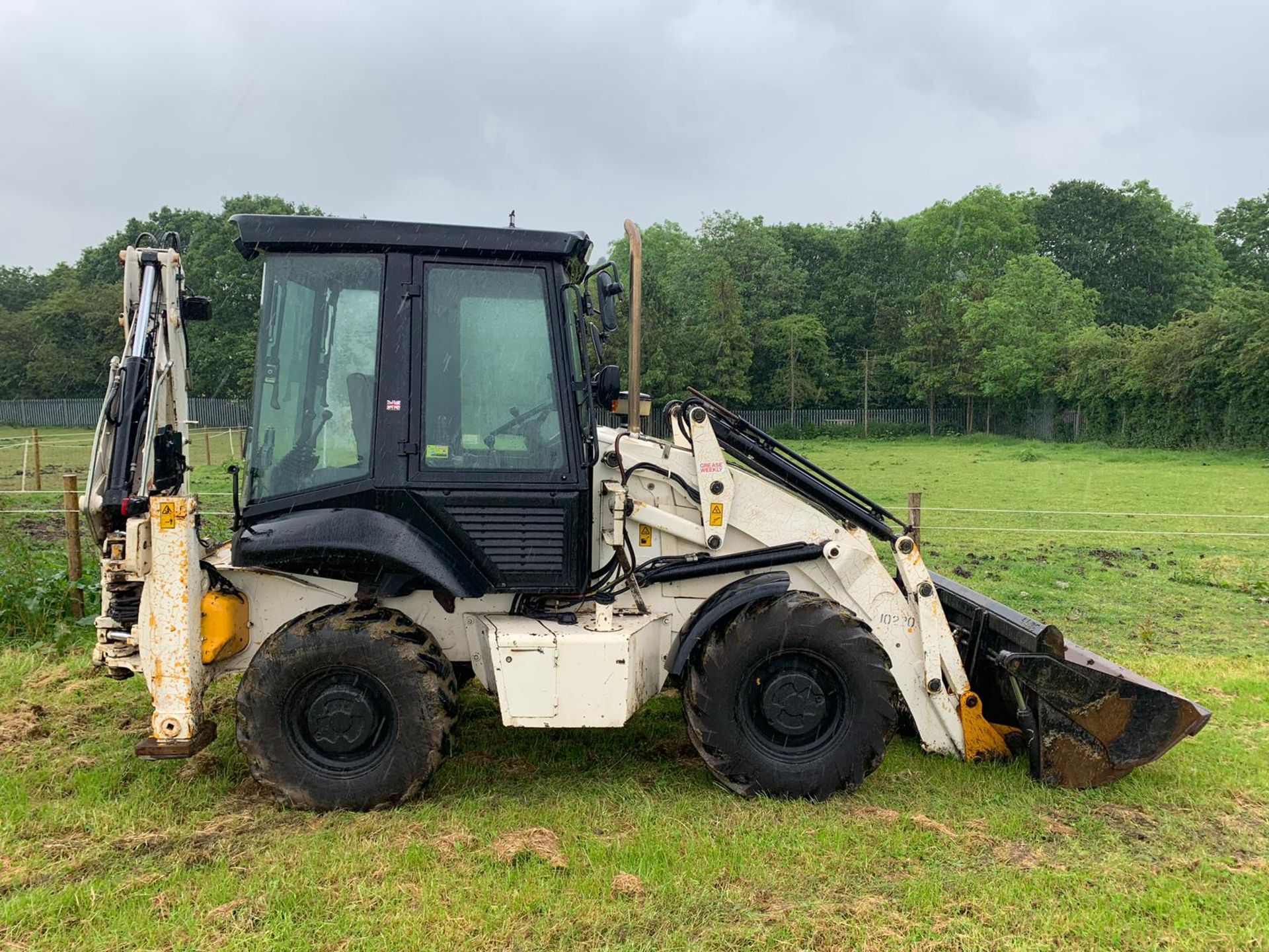 2012 JCB 2CXSM 4WS BACKHOE LOADER, RUNS, WORKS LIFTS AND DIGS *PLUS VAT* - Image 4 of 13